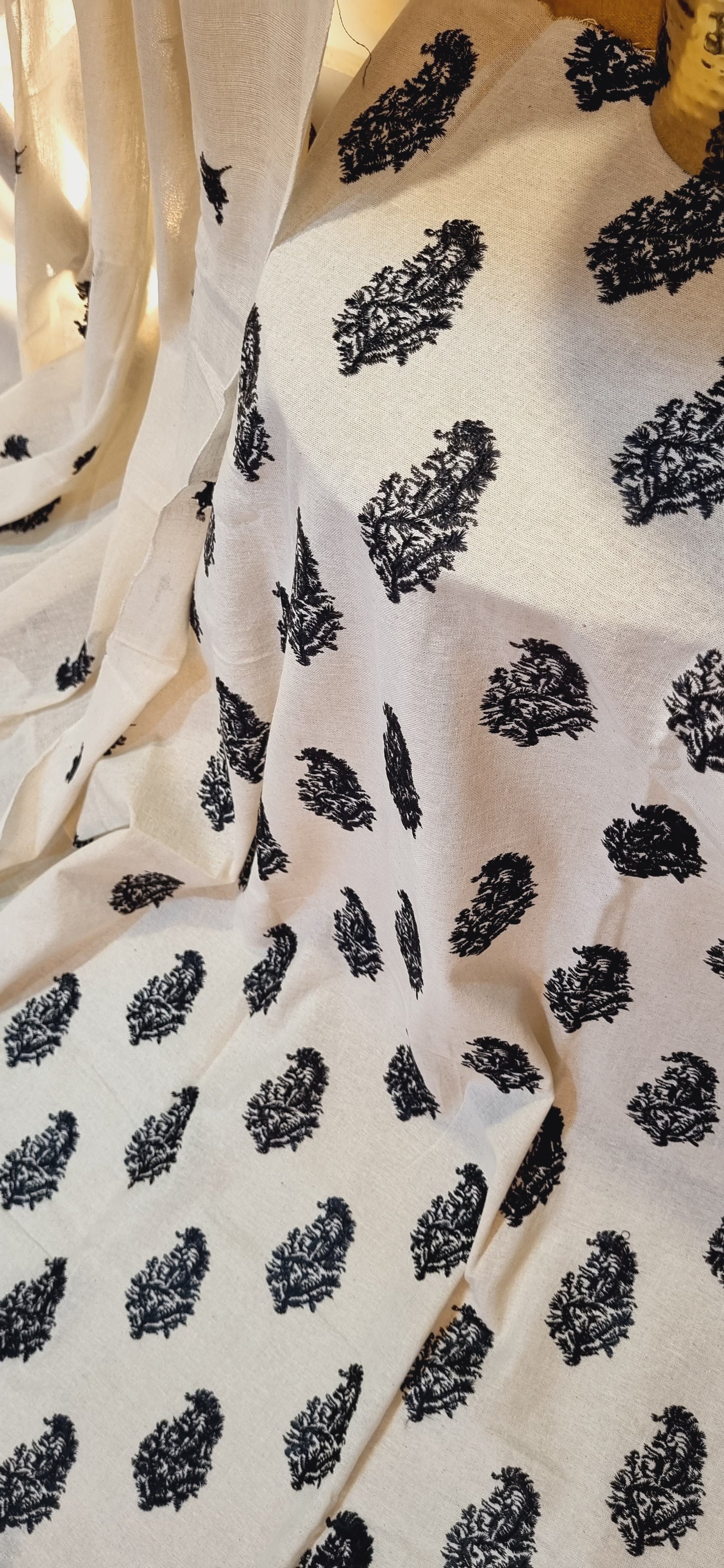 Sale: Embroidered suit: Three piece