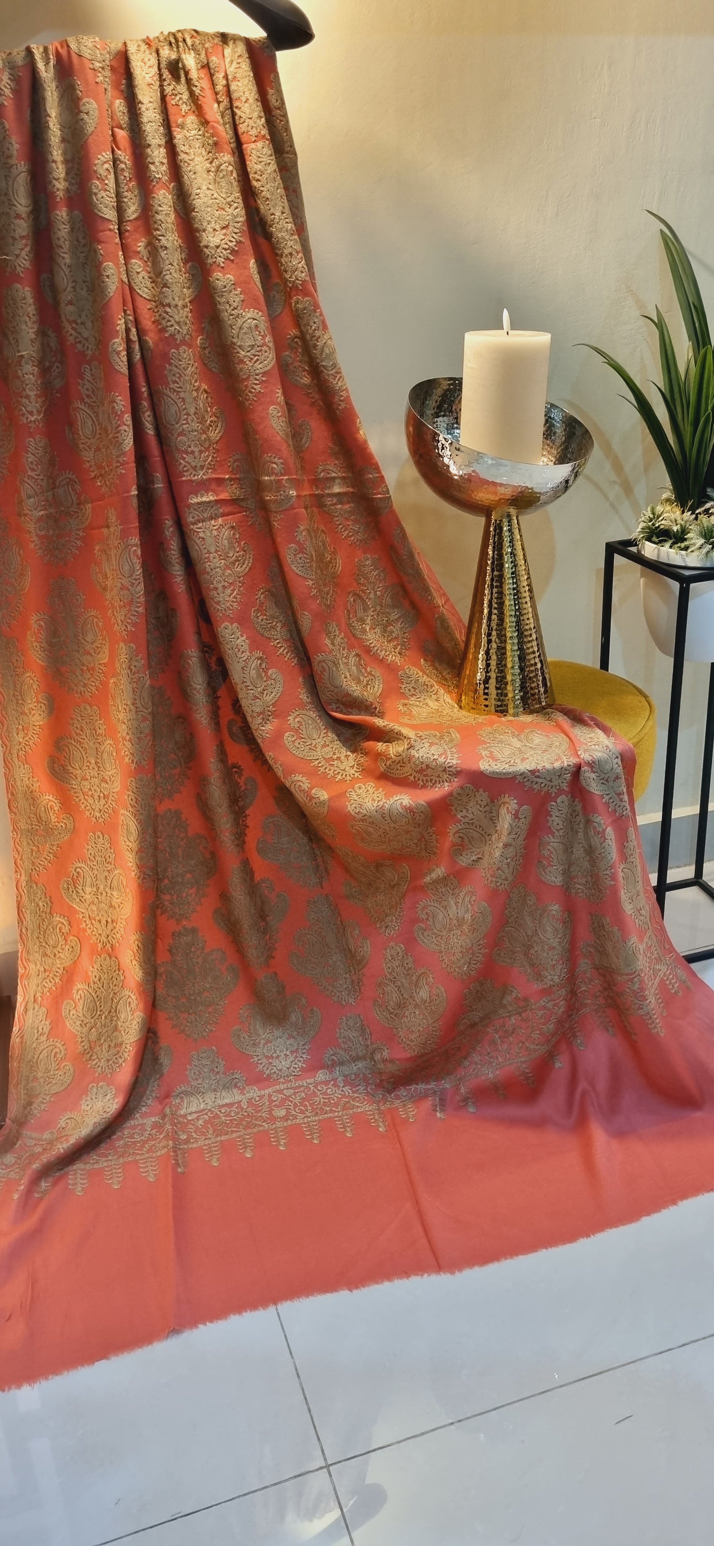 Sale: Embroidered shawls: Pashmina