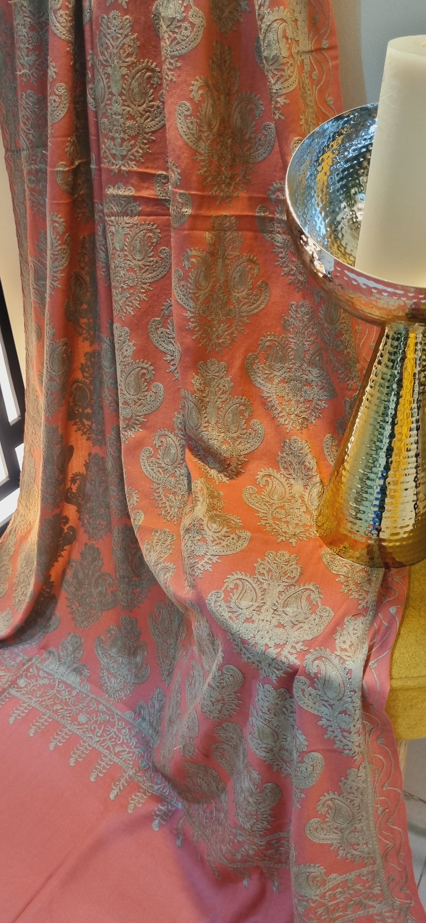 Sale: Embroidered shawls: Pashmina