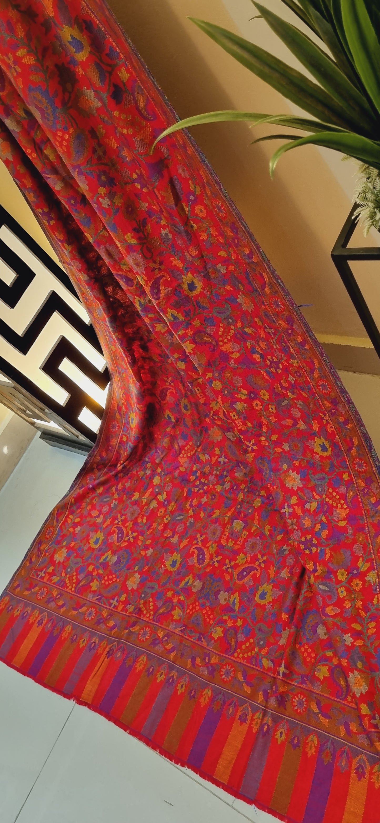 Kaani shawls: Pashmina