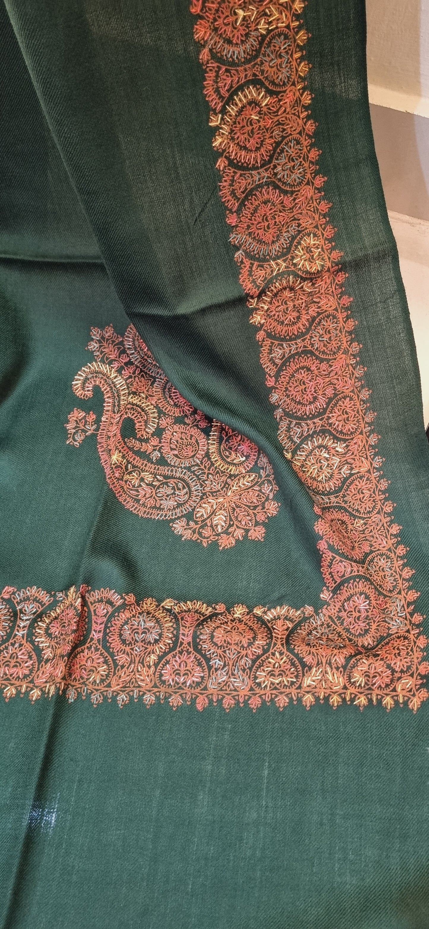 Hand embroidered: woollen pashmina