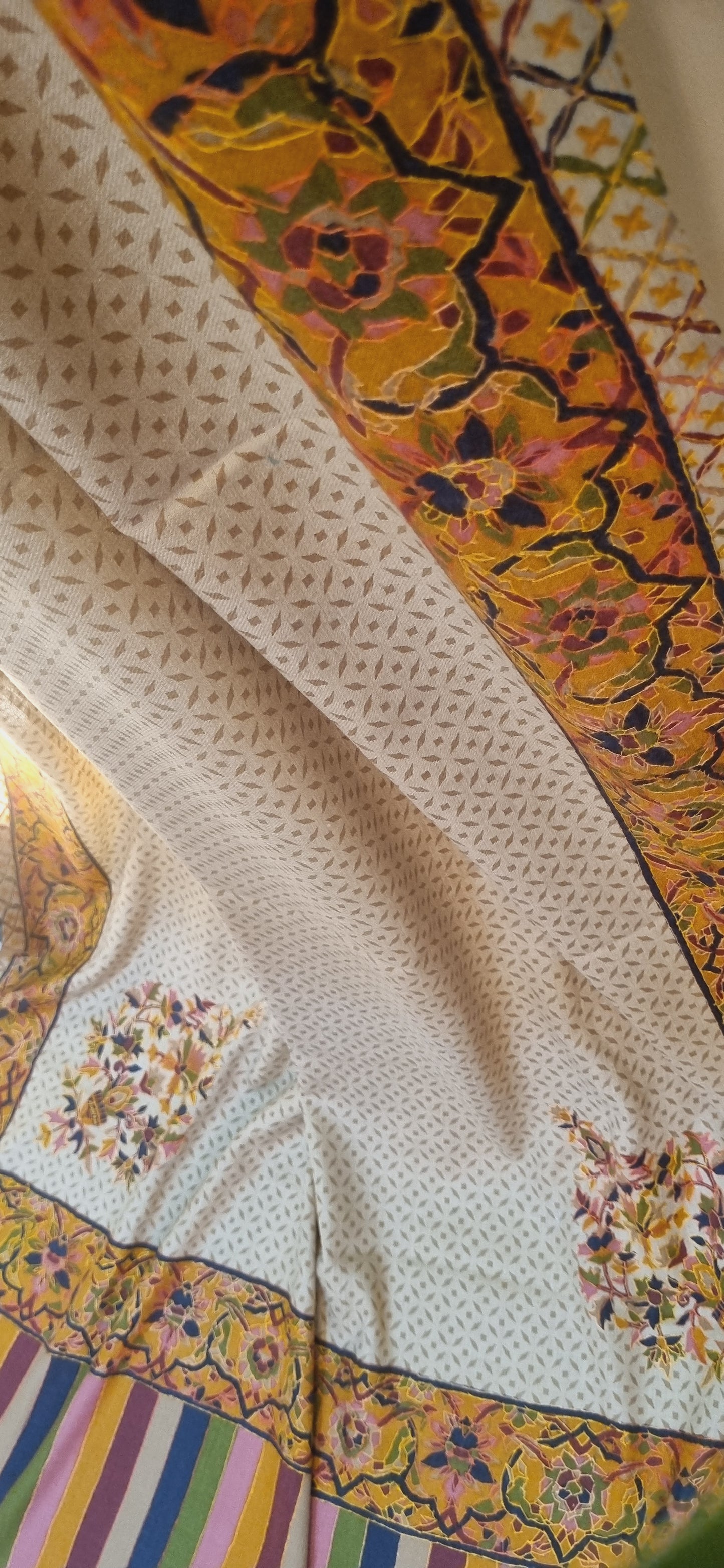 Kalamkar pashmina: shawl