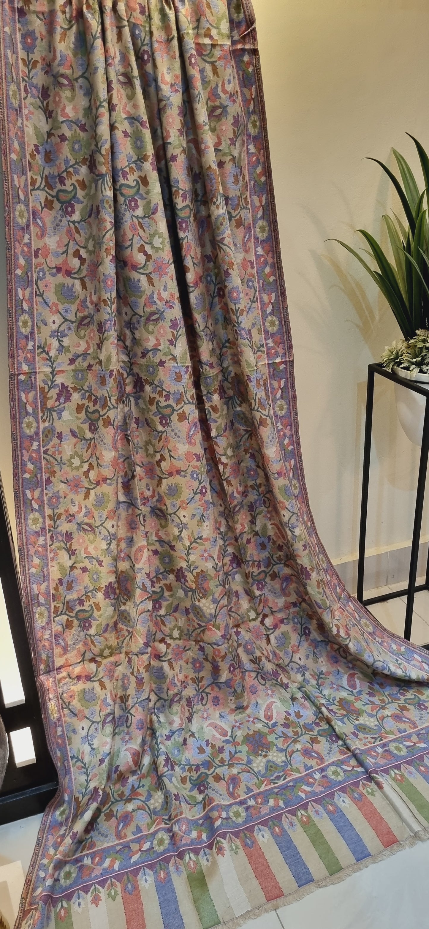 Kaani shawl: Pashmina