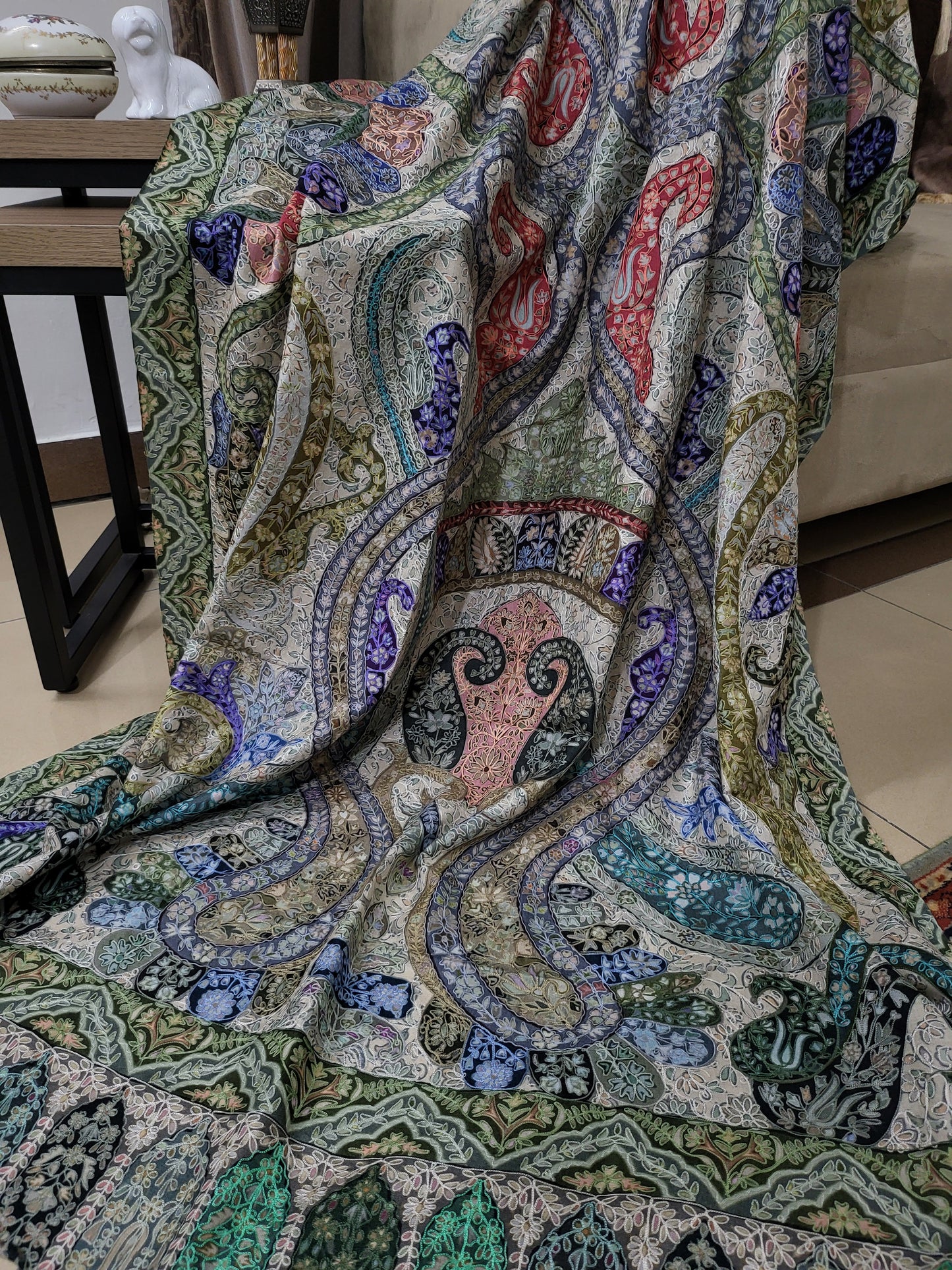 Reelkaar kalamkari: Embroidered shawl