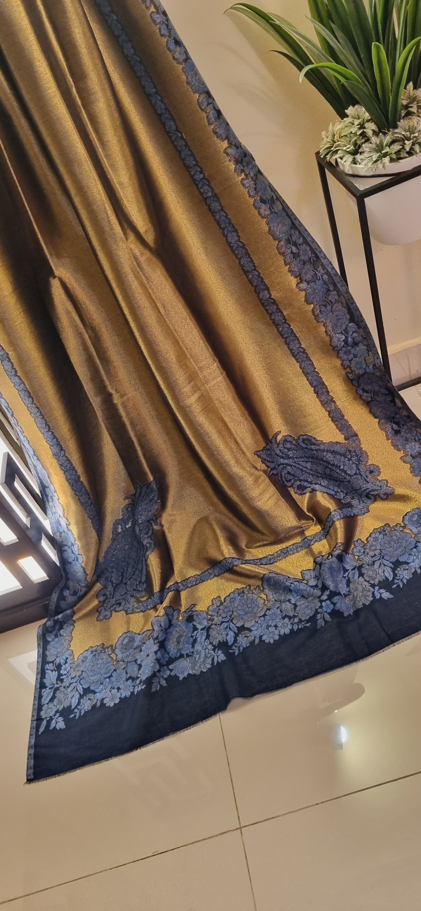 Kaani shawl: Moonlight