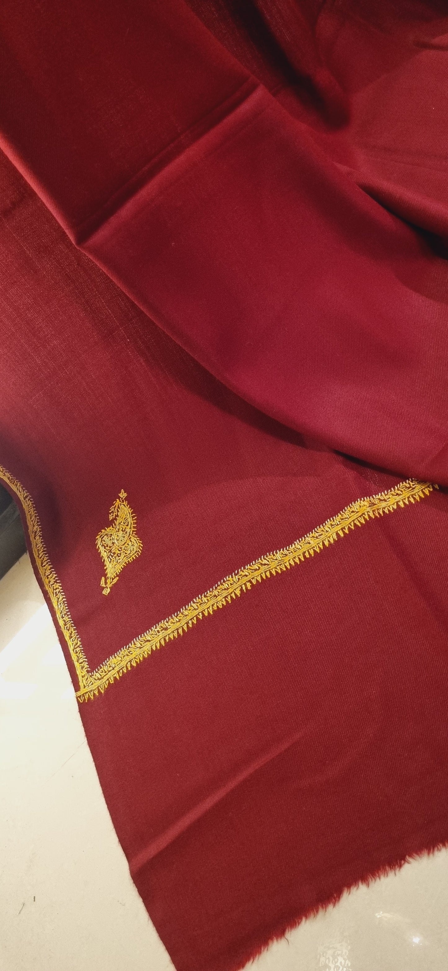 Embroidered shawls: woollen pashmina
