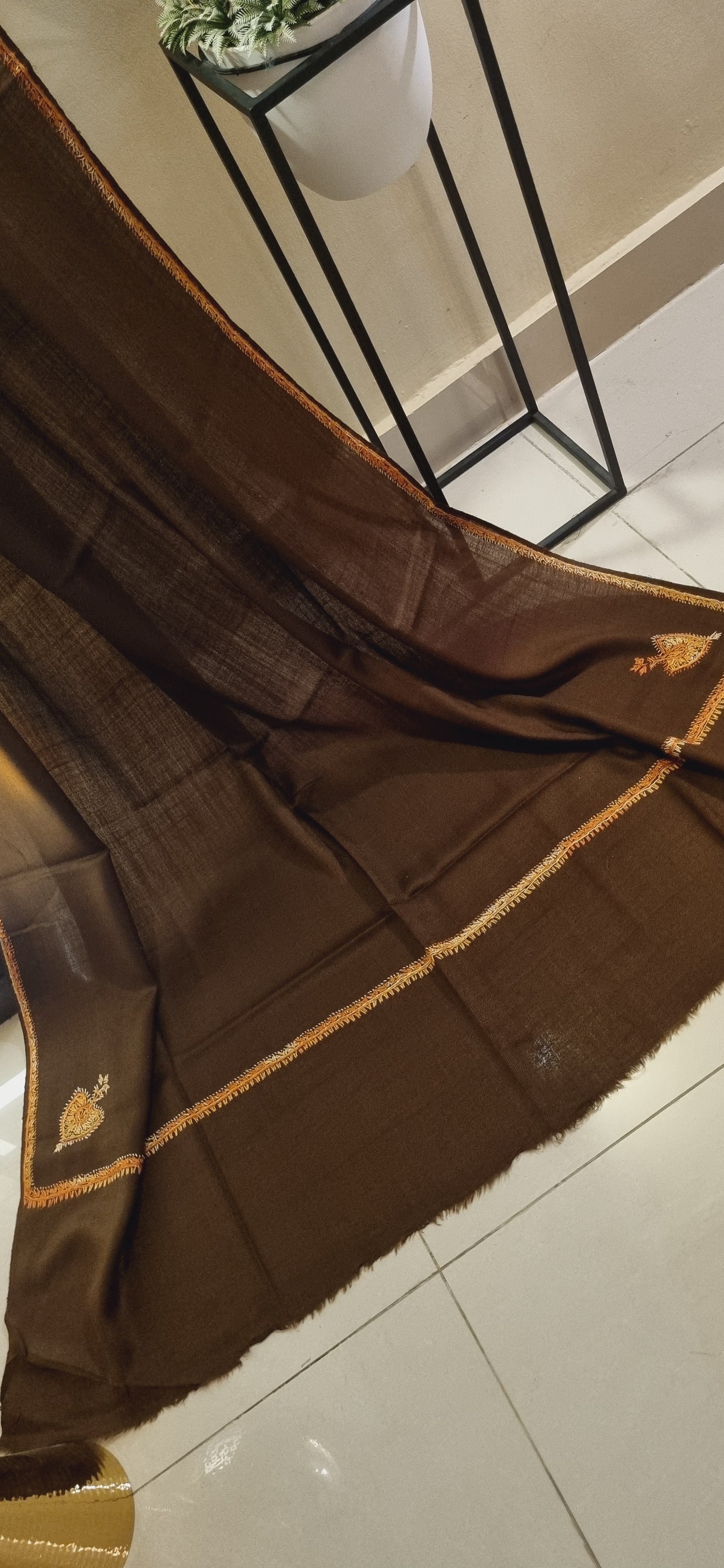 Embroidered shawls: woollen pashmina