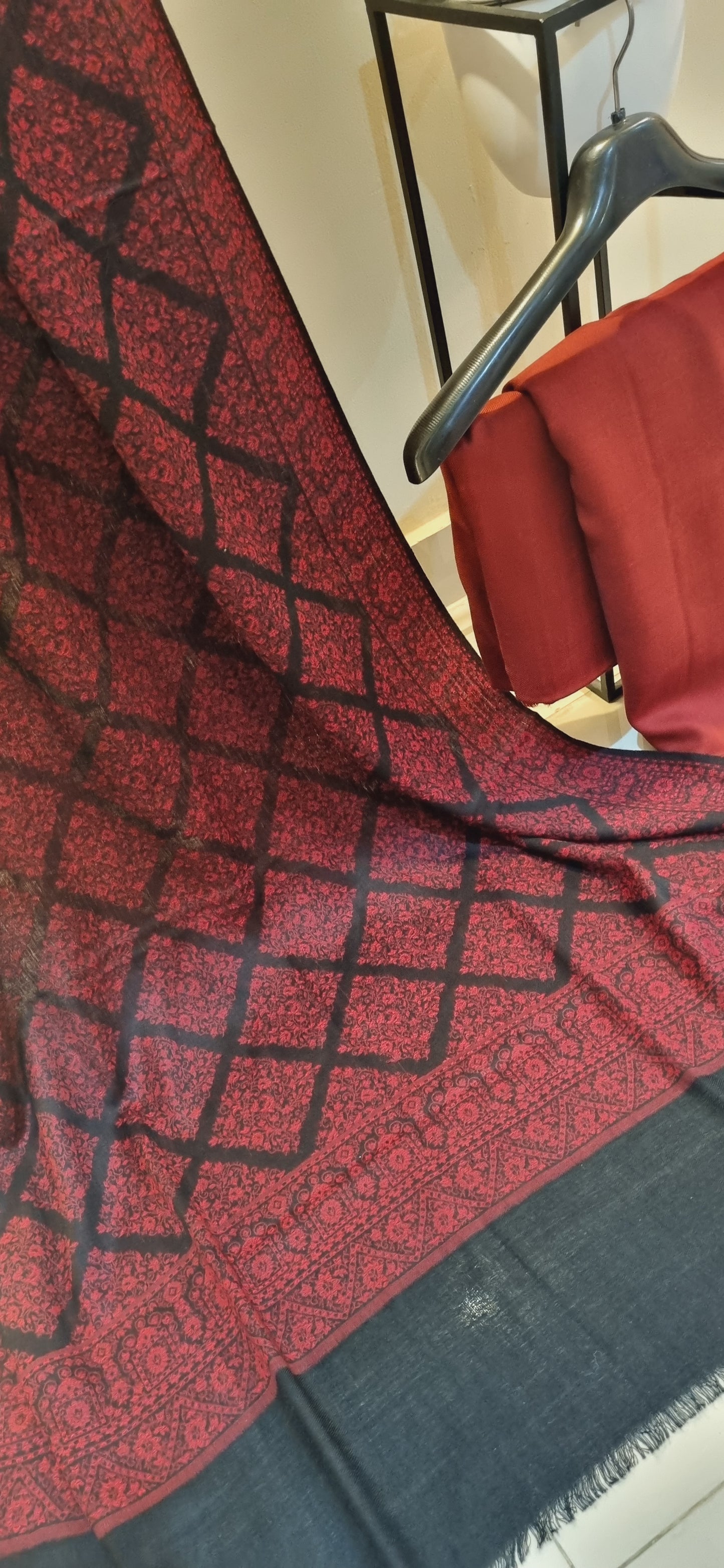 Kaani suit: woollen pashmina