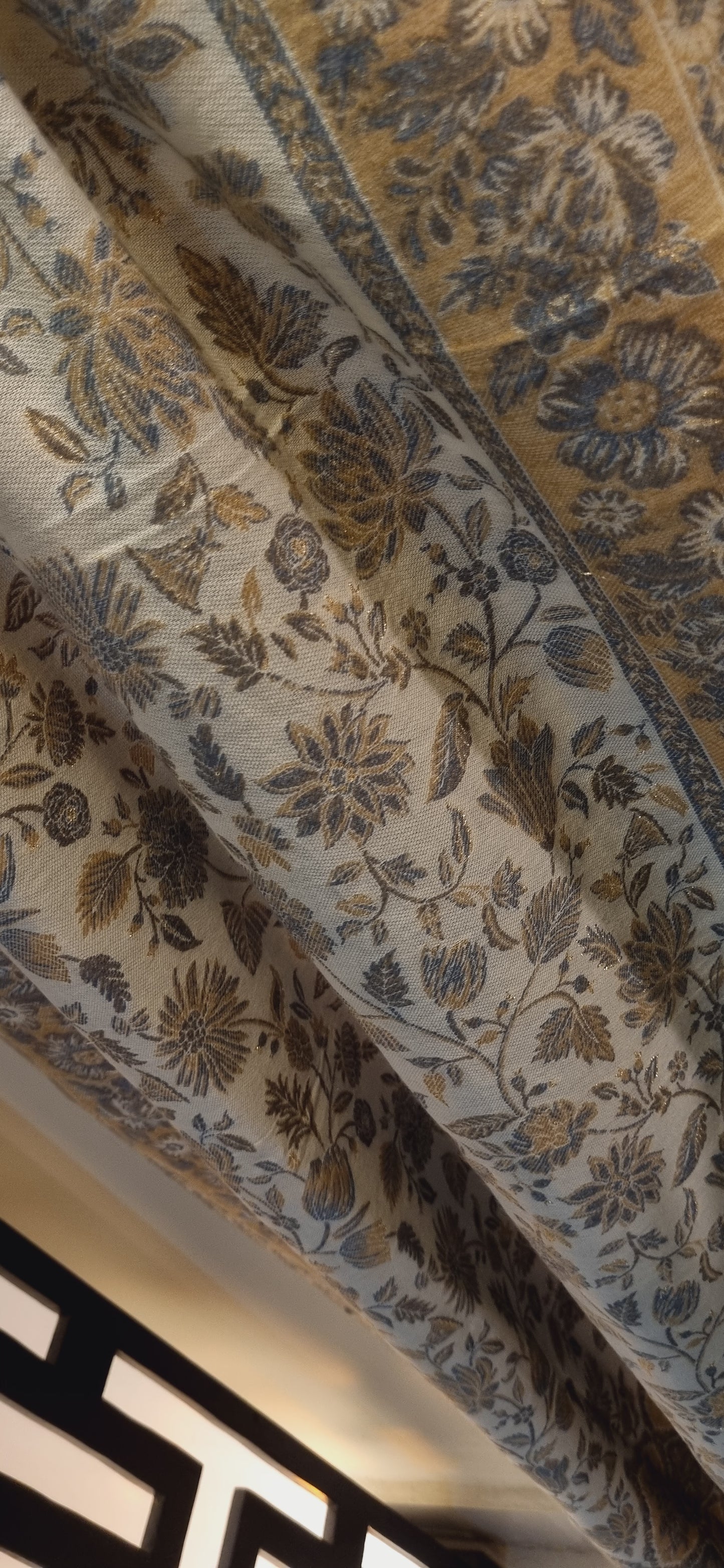 Kaani minishawl: Pashmina