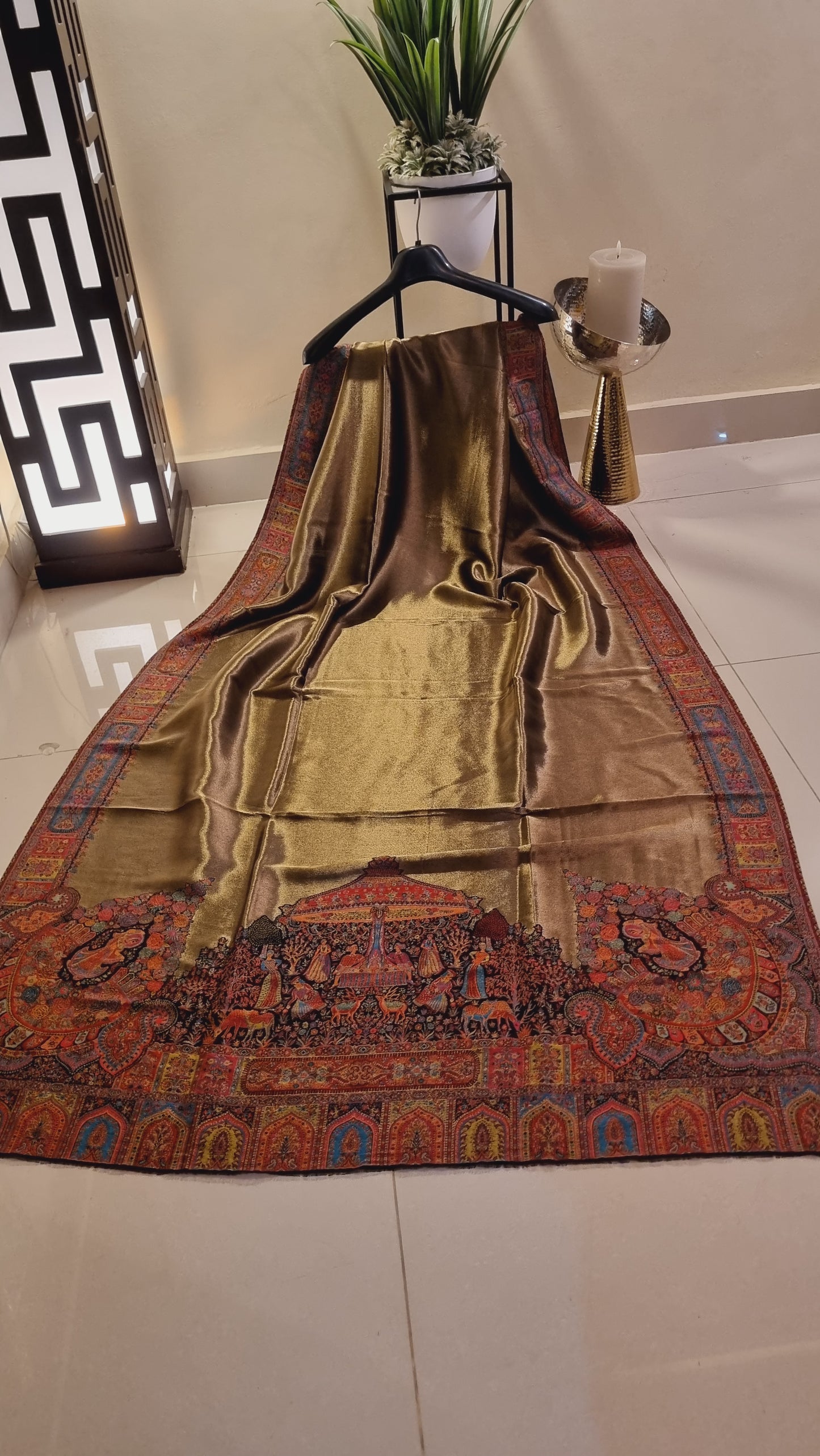 A Kaani shawl: Moonlight