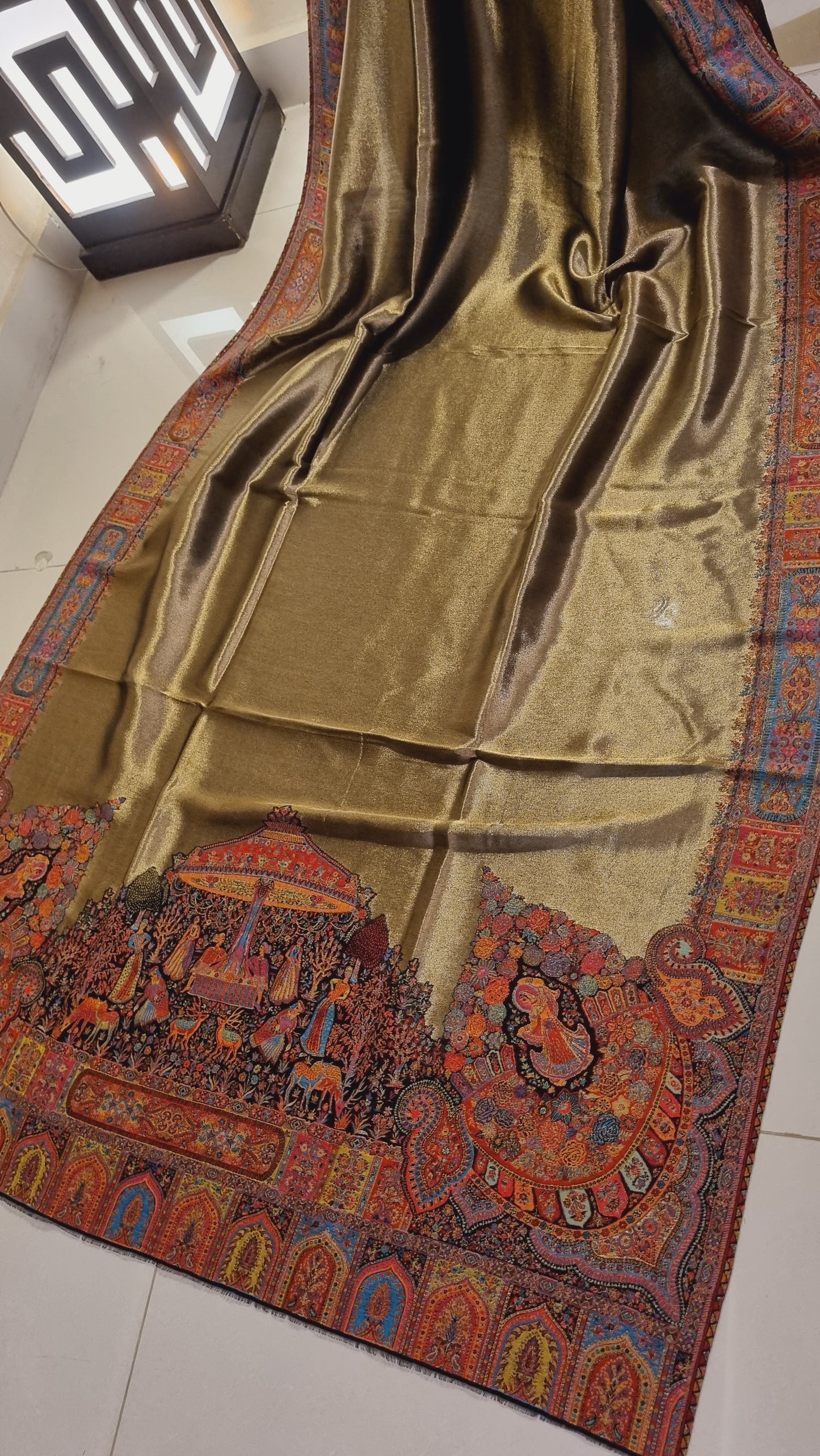 A Kaani shawl: Moonlight