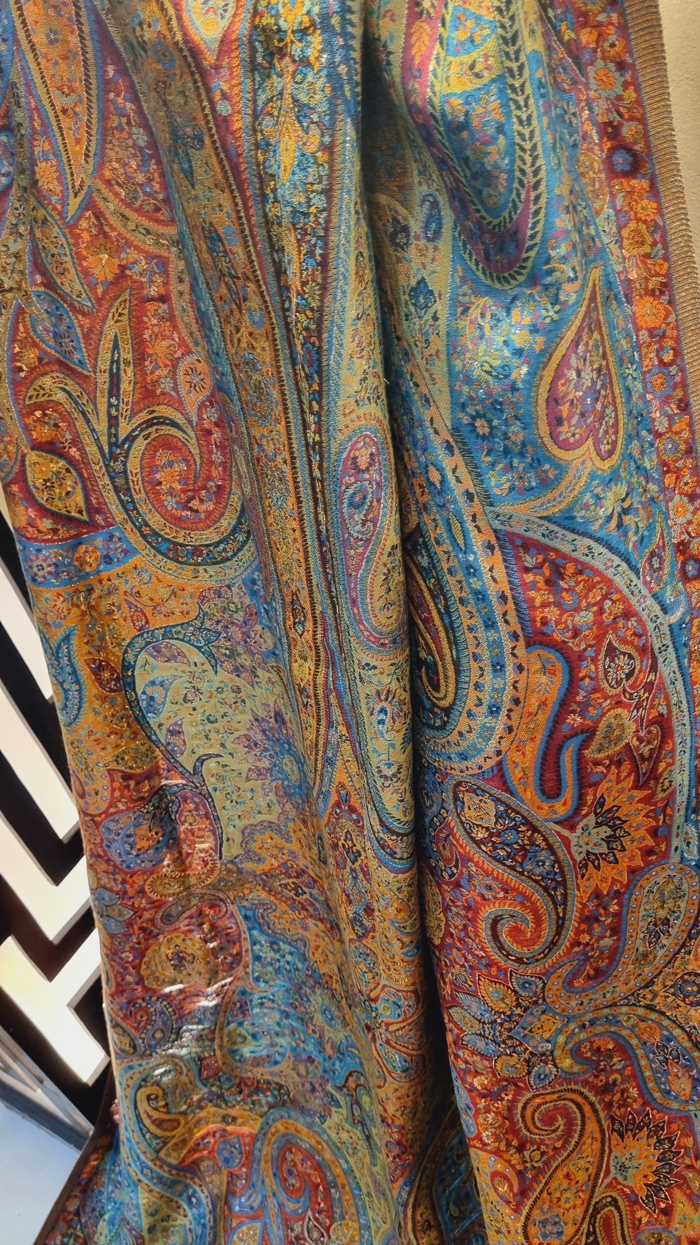 Kaani shawl: silk