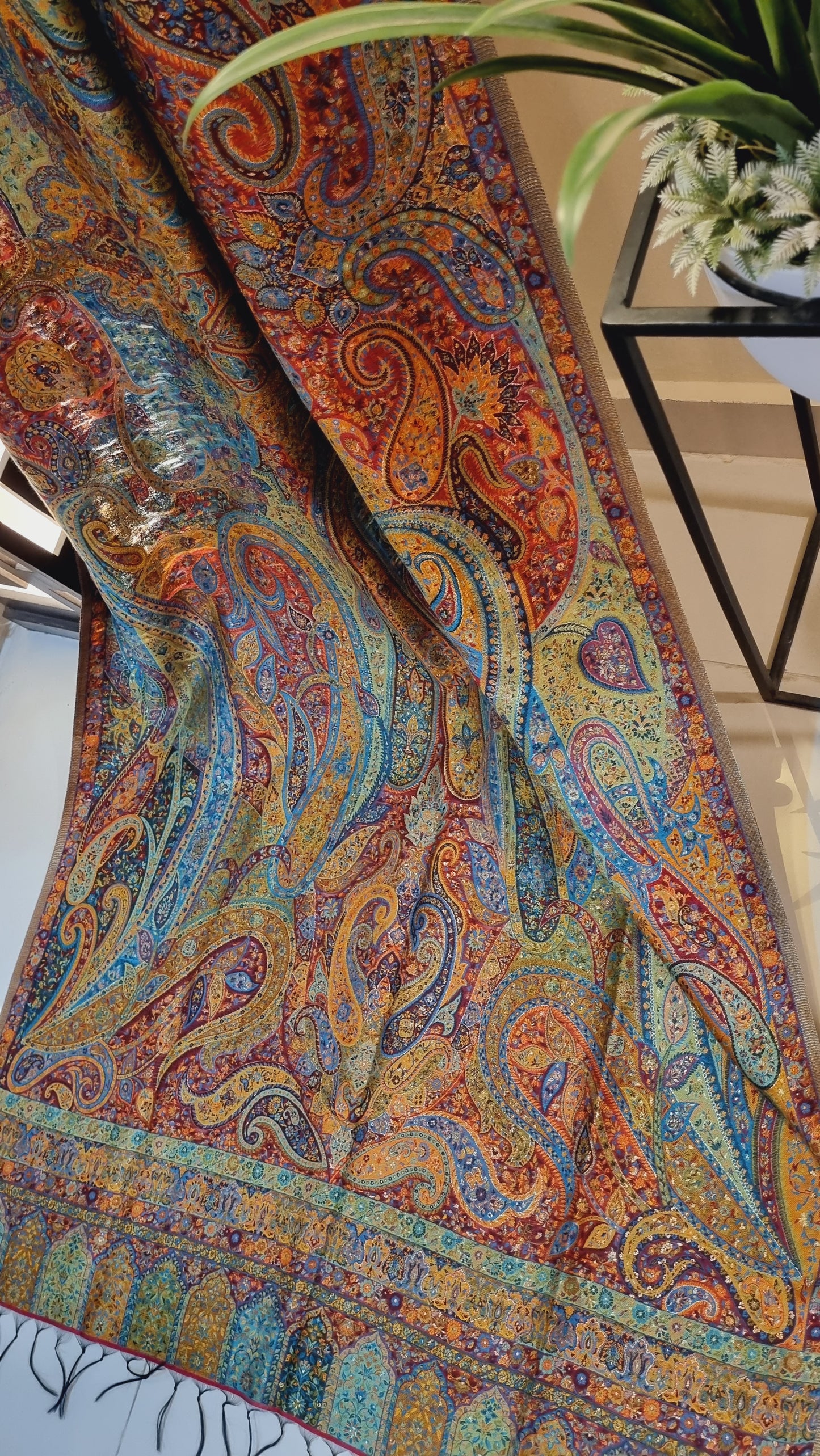 Kaani shawl: silk