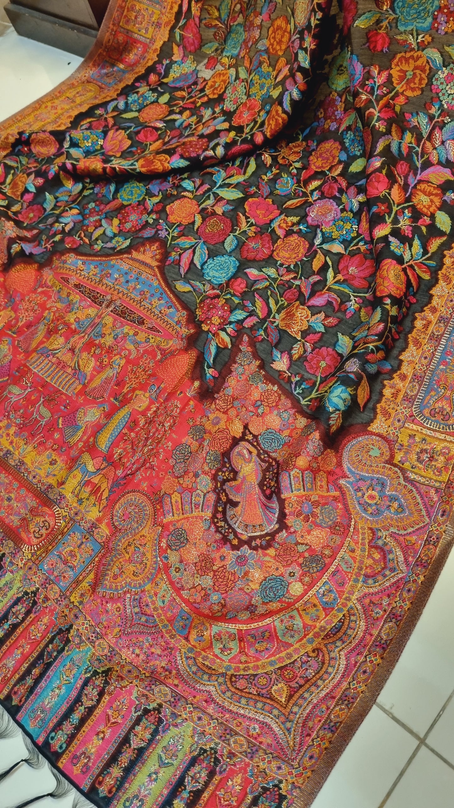 Kaani shawl: silk