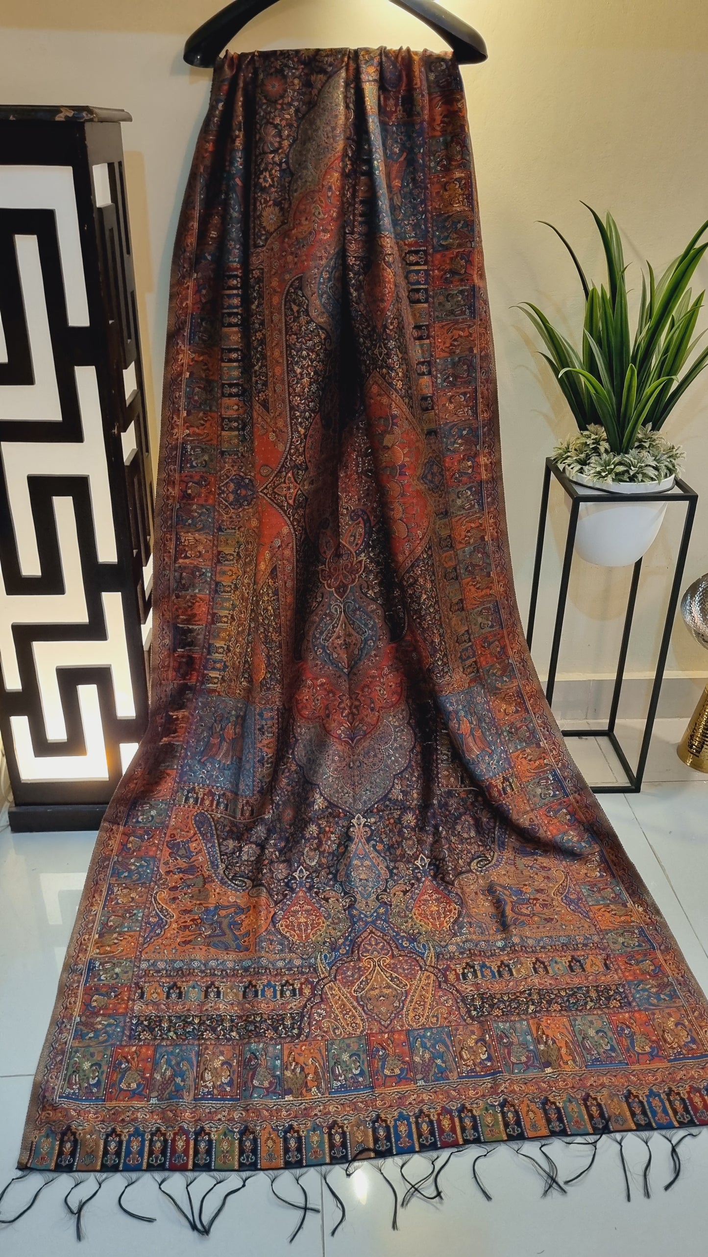 Kaani shawl: silk