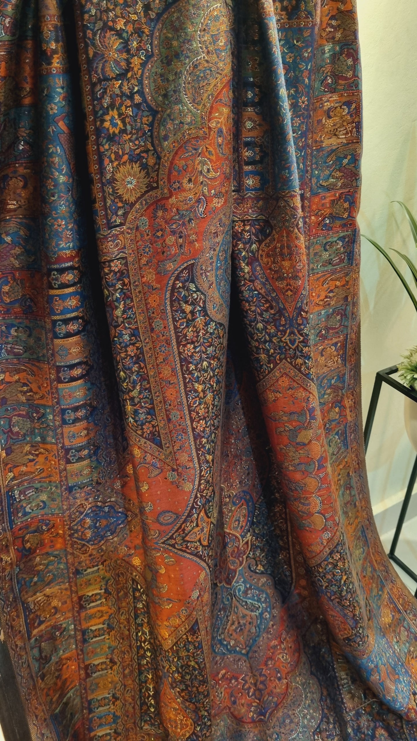 Kaani shawl: silk