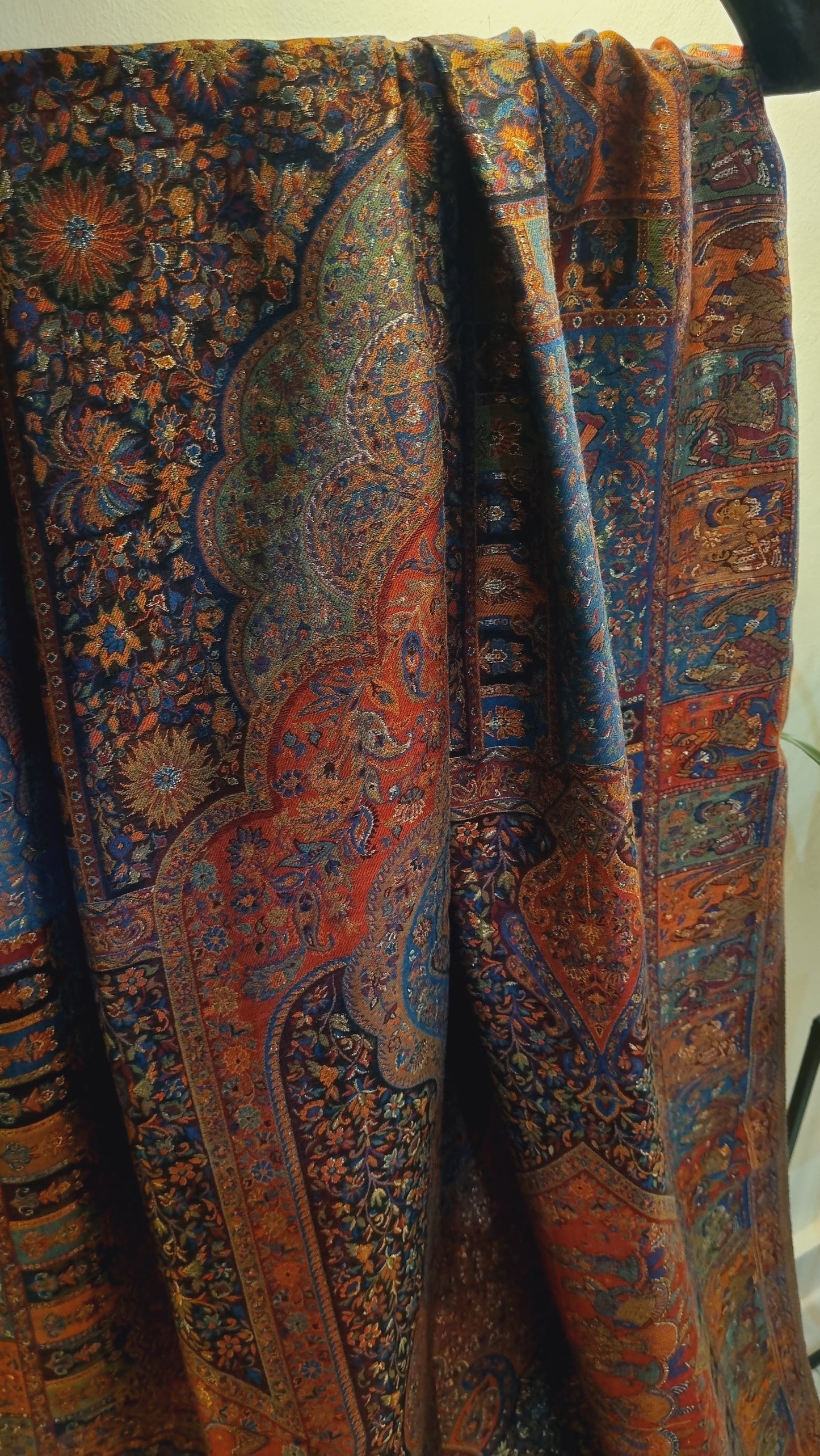 Kaani shawl: silk