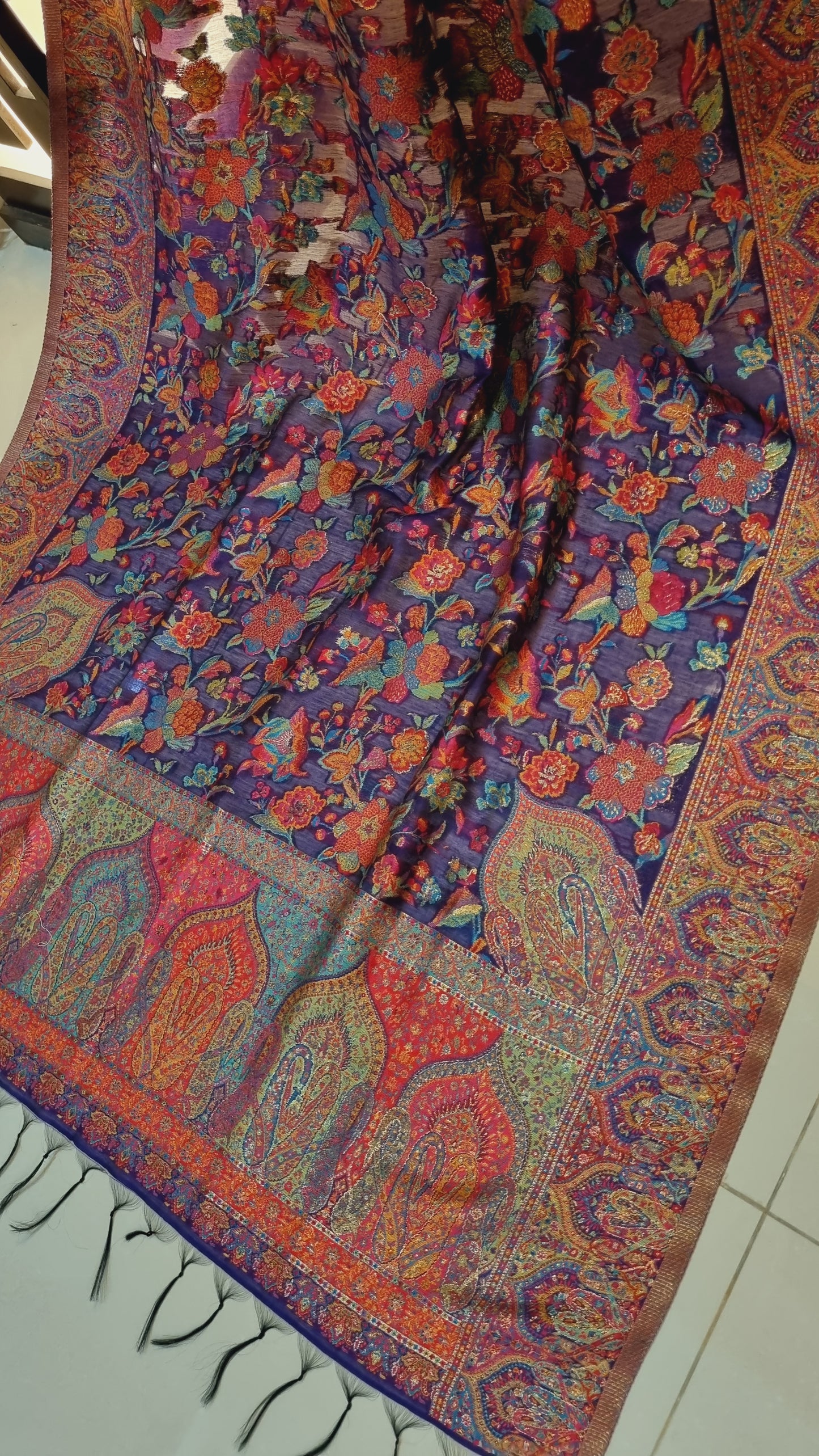 Kaani shawl: silk