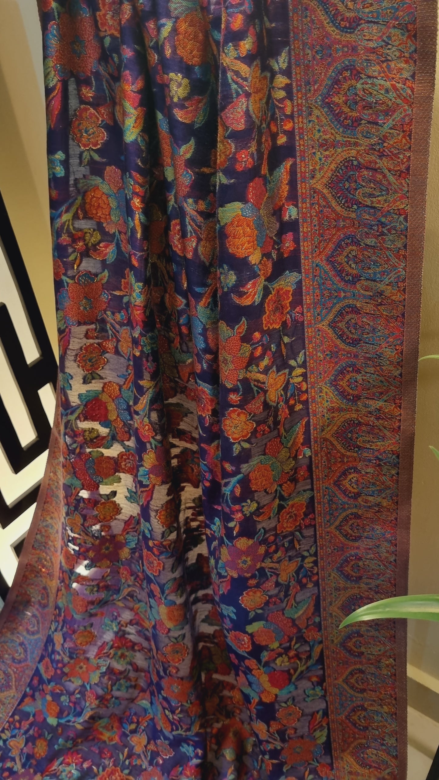 Kaani shawl: silk