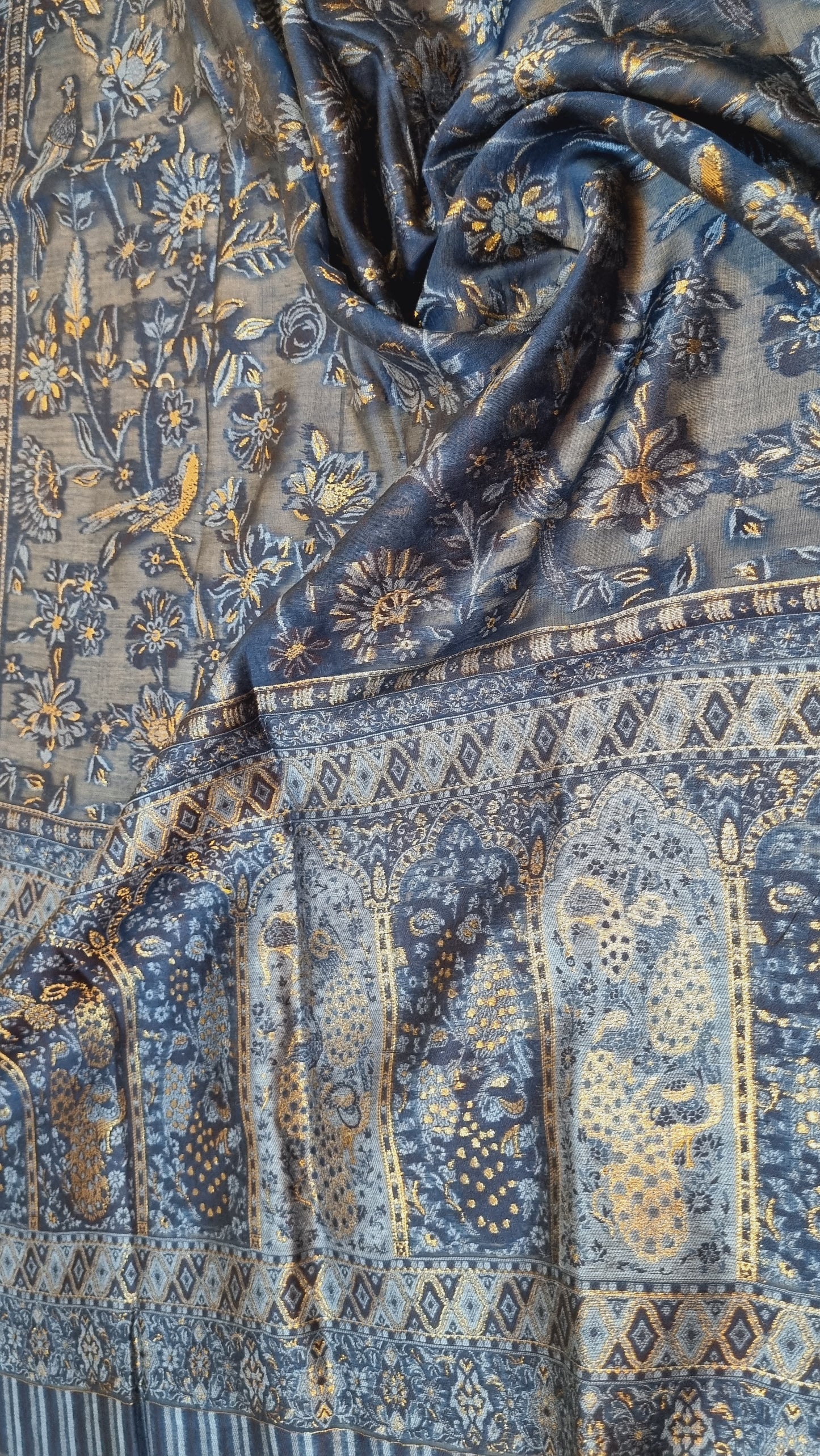 Kaani shawl: silk