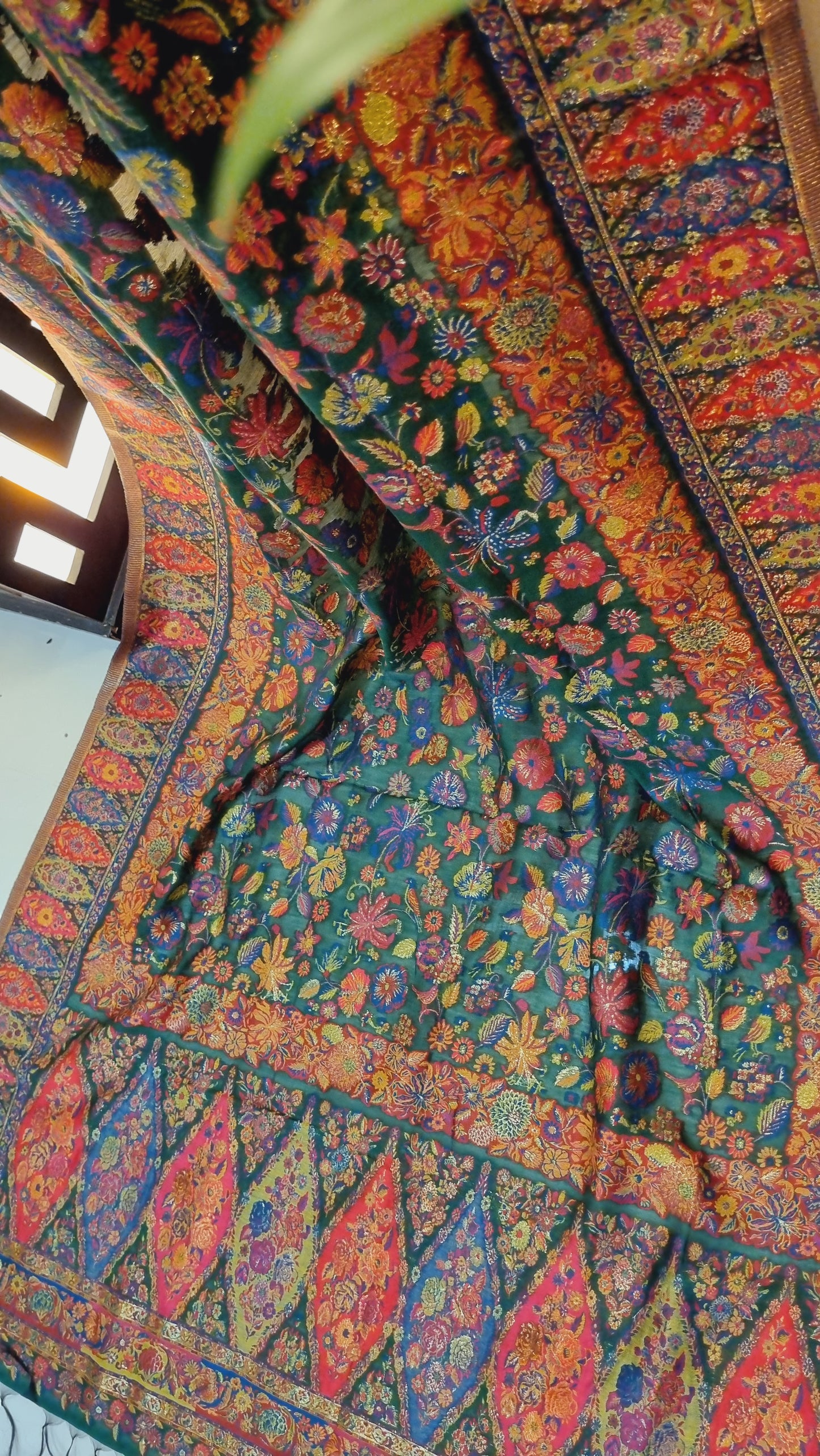 Kaani shawl: silk