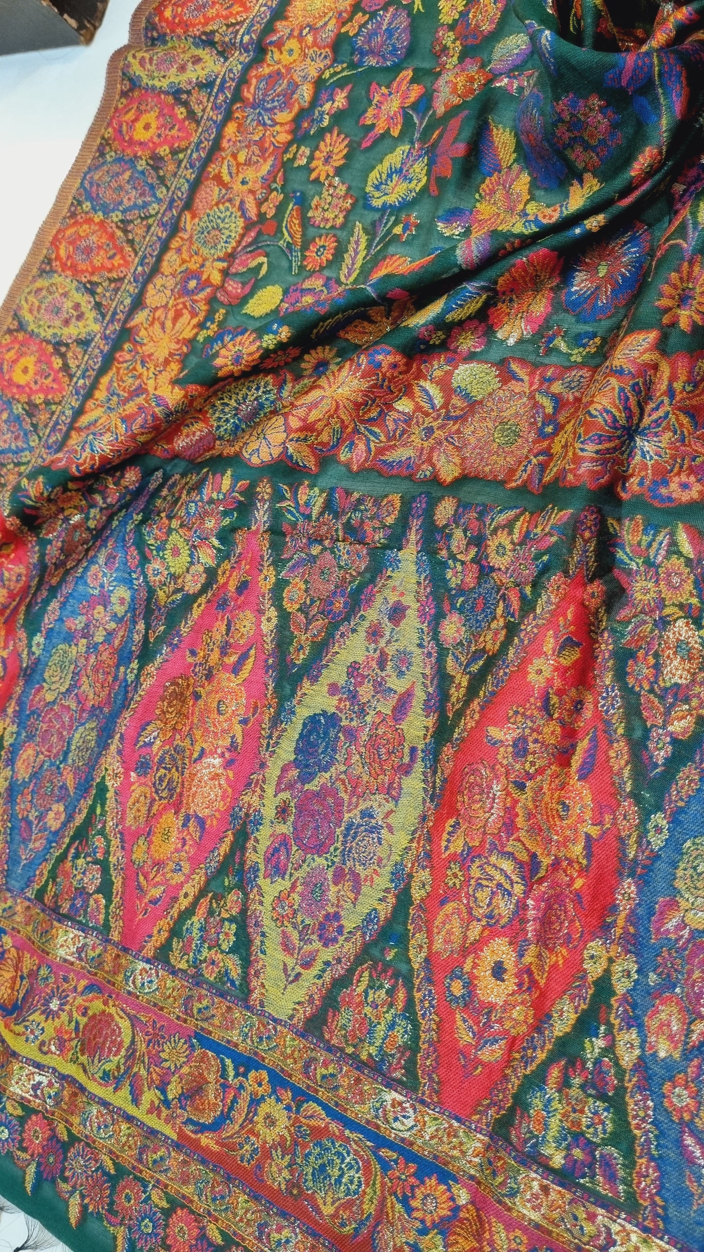 Kaani shawl: silk