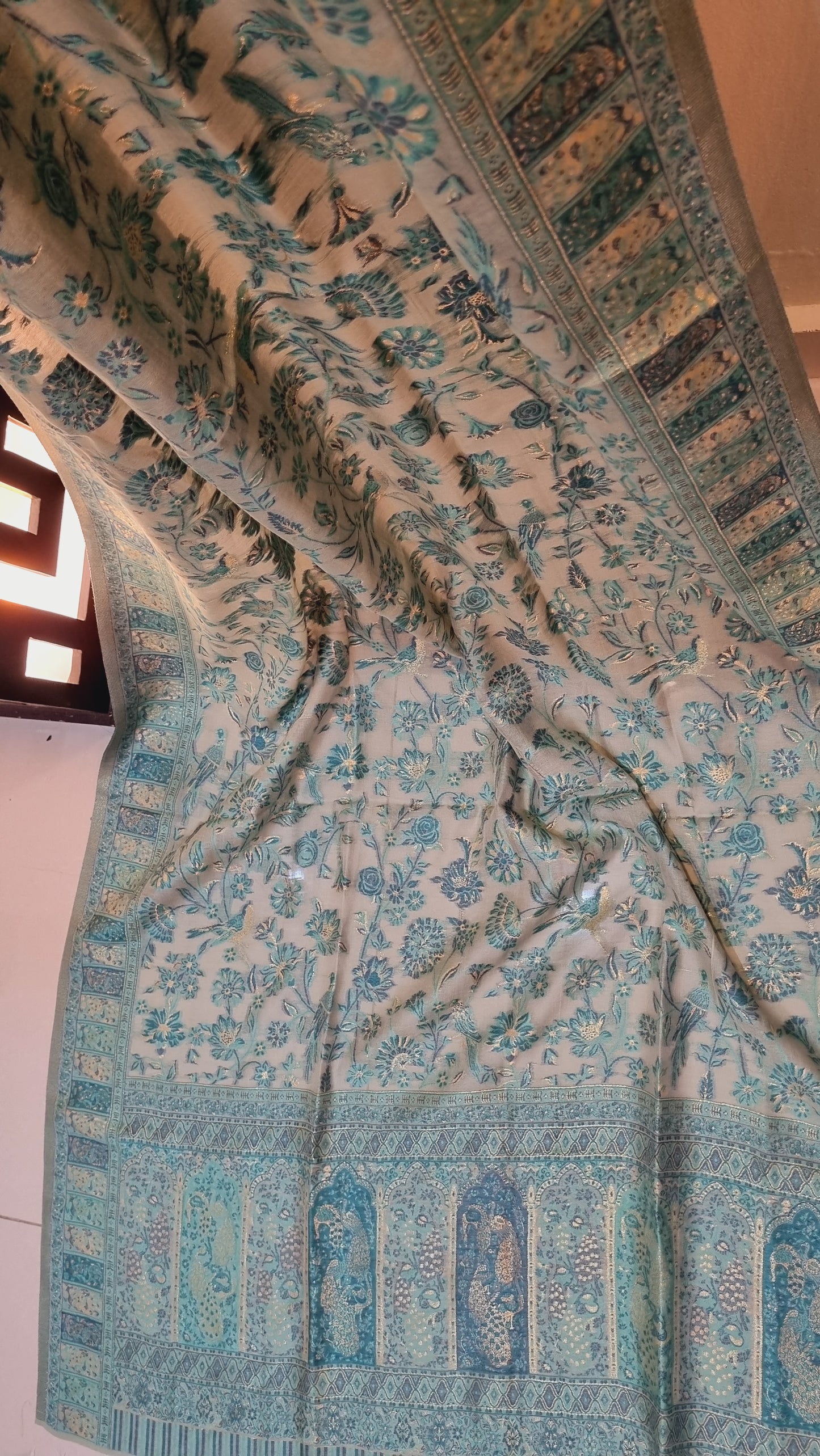 Kaani shawl: silk