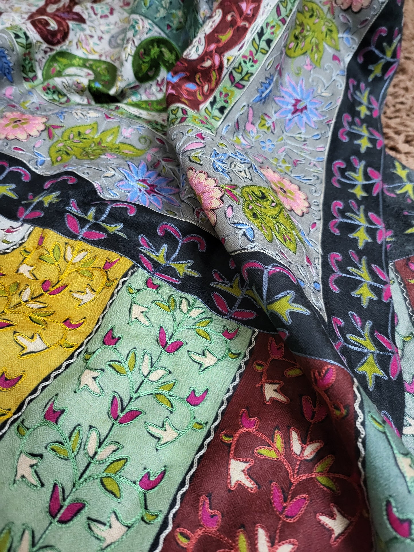 A reelkaar shawl: embroidered