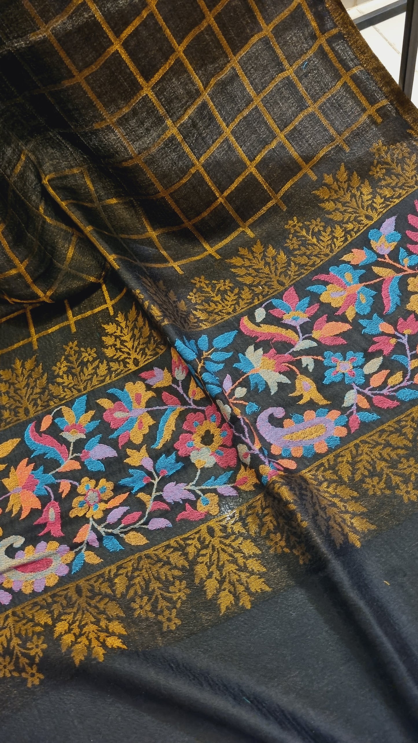 Moonlight kaani:shawl