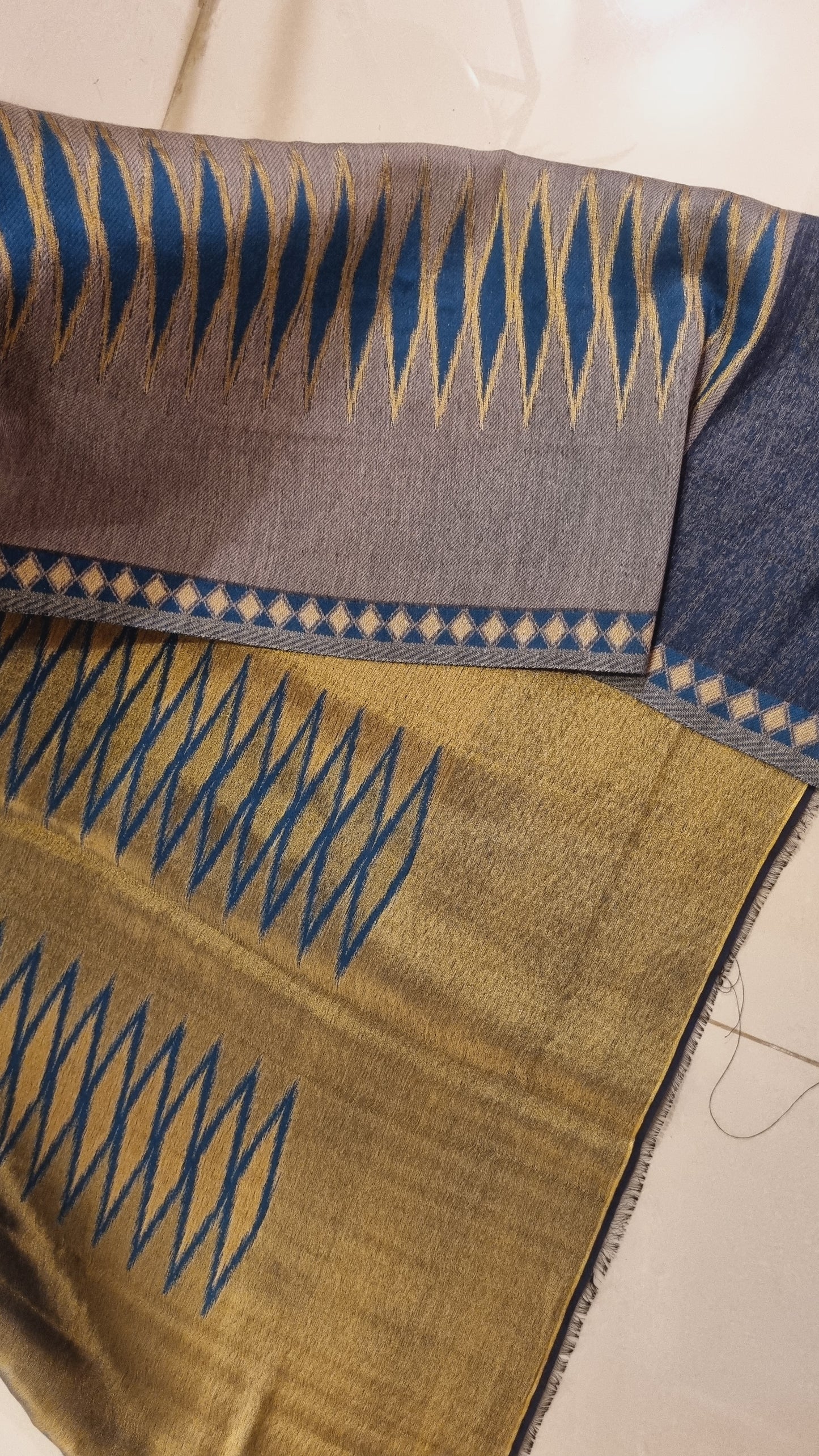 Reversible kaani shawl: Moonlight