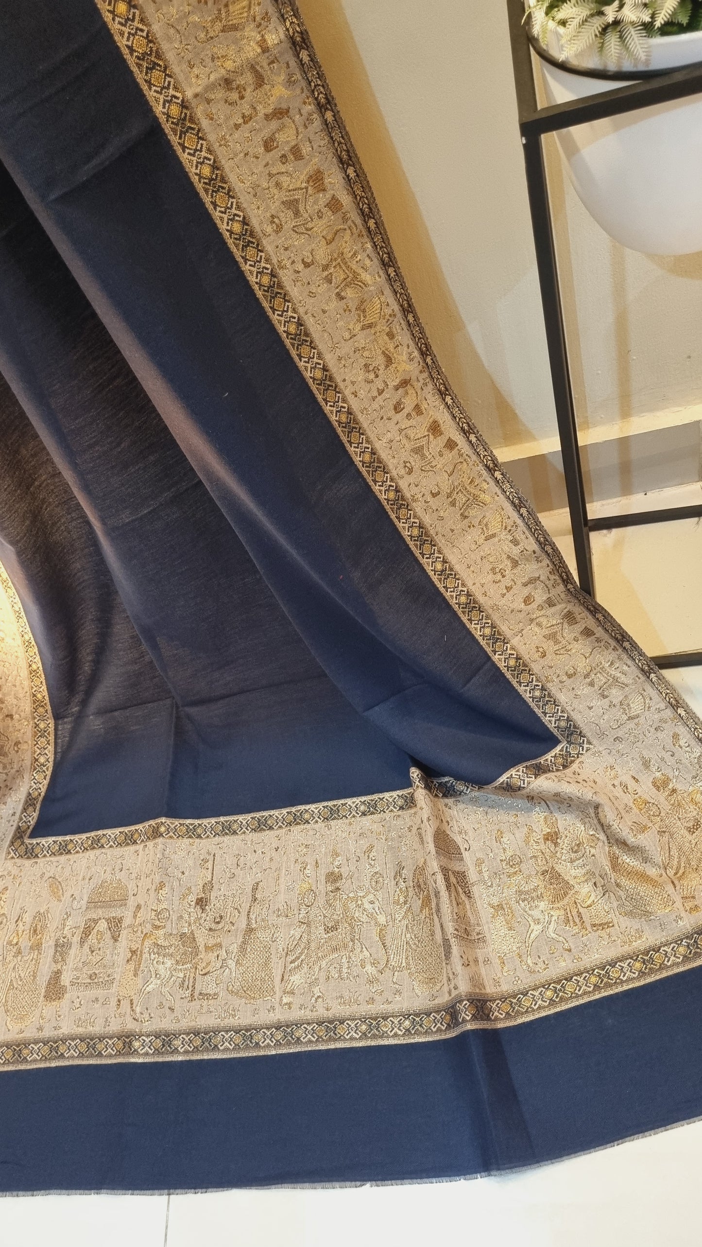 Kaani shawl: Pashmina