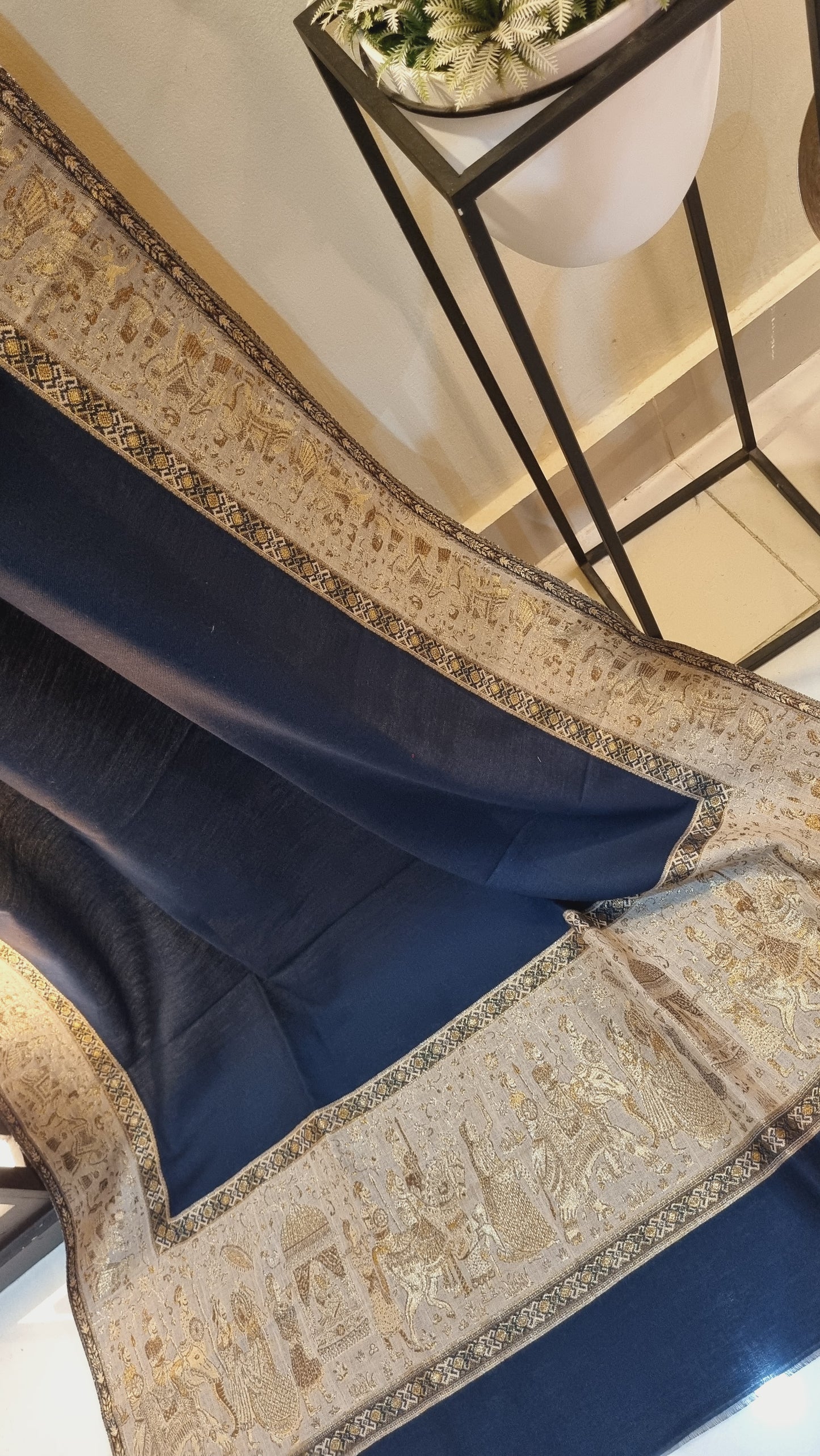 Kaani shawl: Pashmina