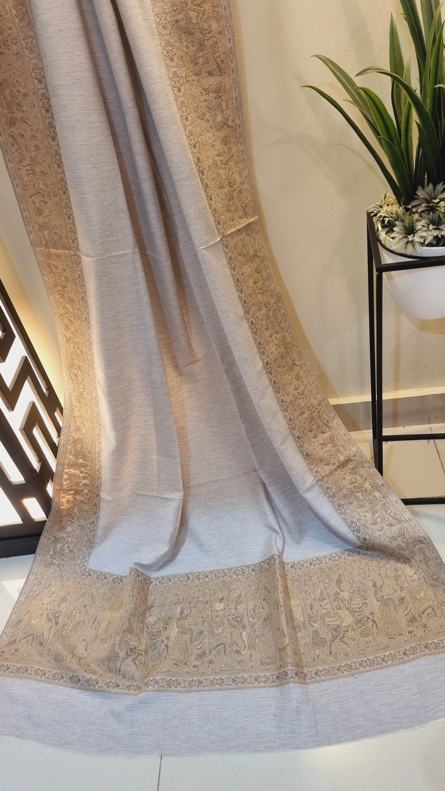 Kaani shawl: Pashmina