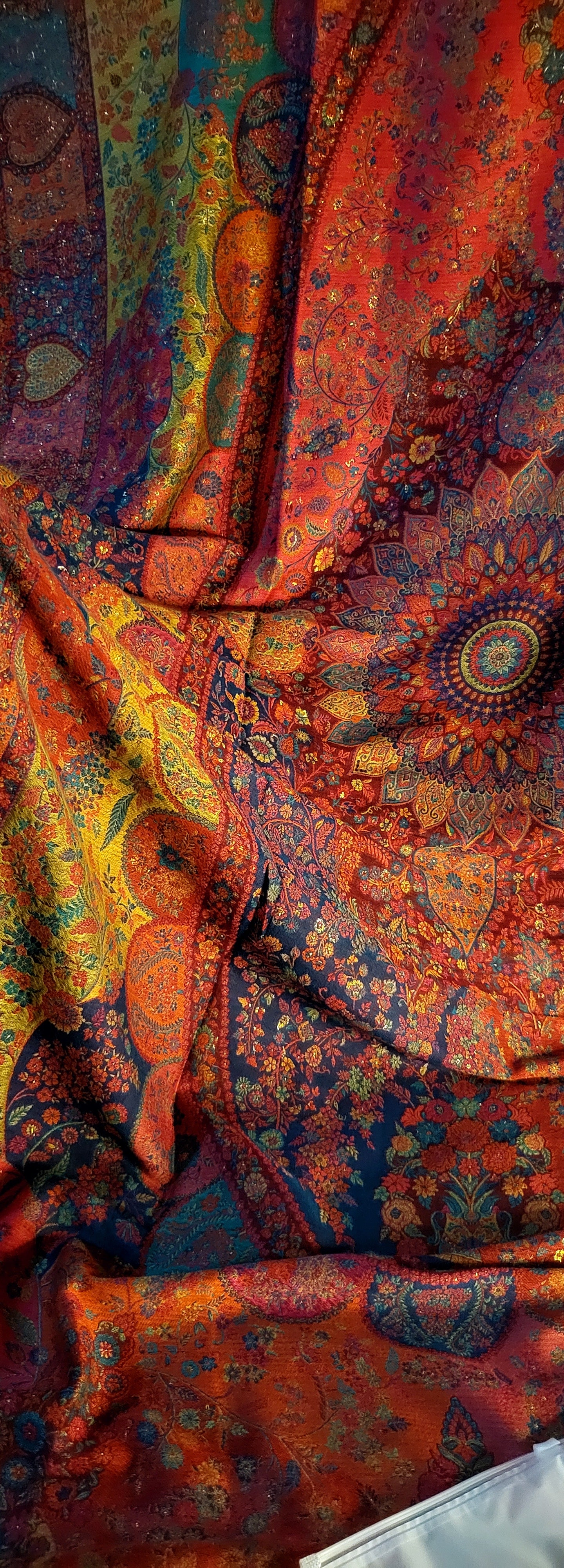 Shahjahan kaani : shawl