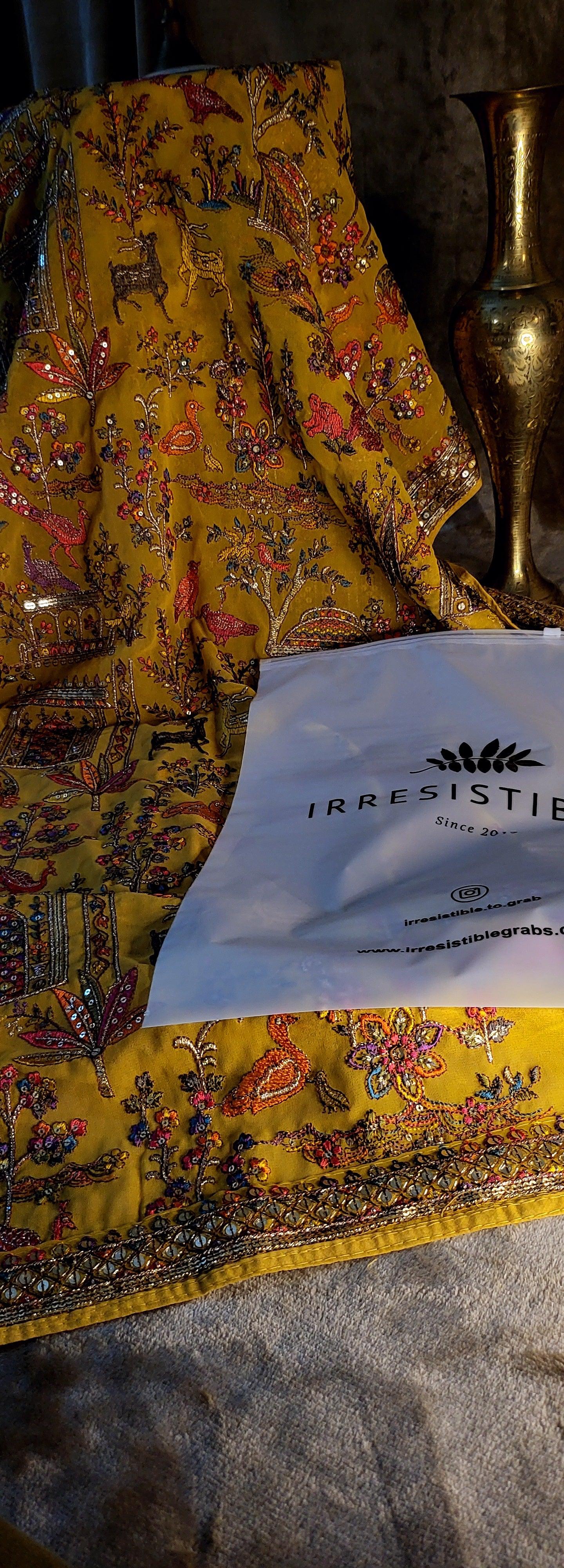 Pure Georget dupata: Embroidered