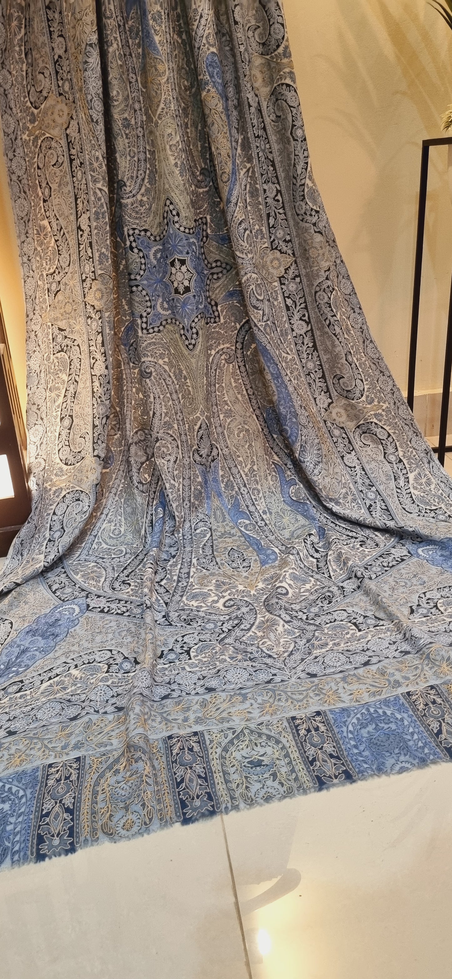 Reelkar embroidered pashmina