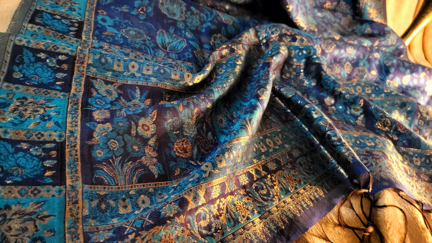 Silk kaani : shawl