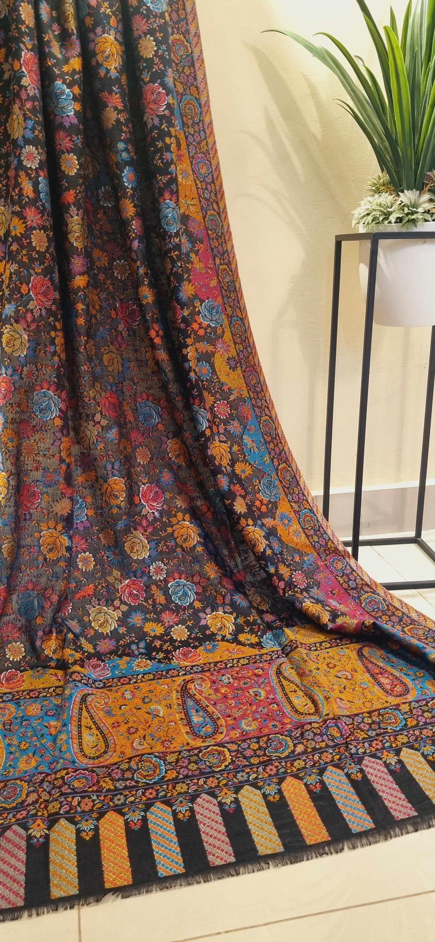 Kaani shawl pashmina