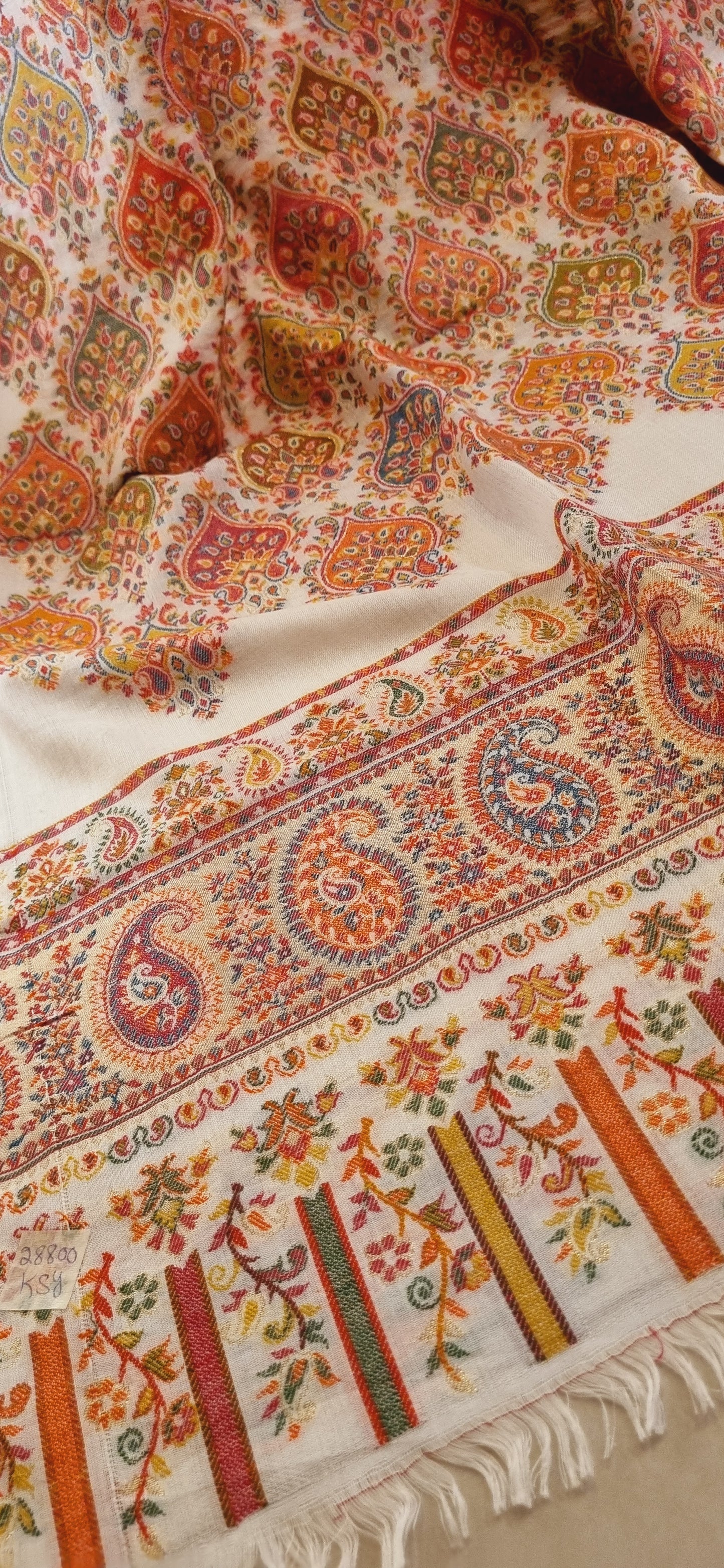 Kaani shawl: Pashmina