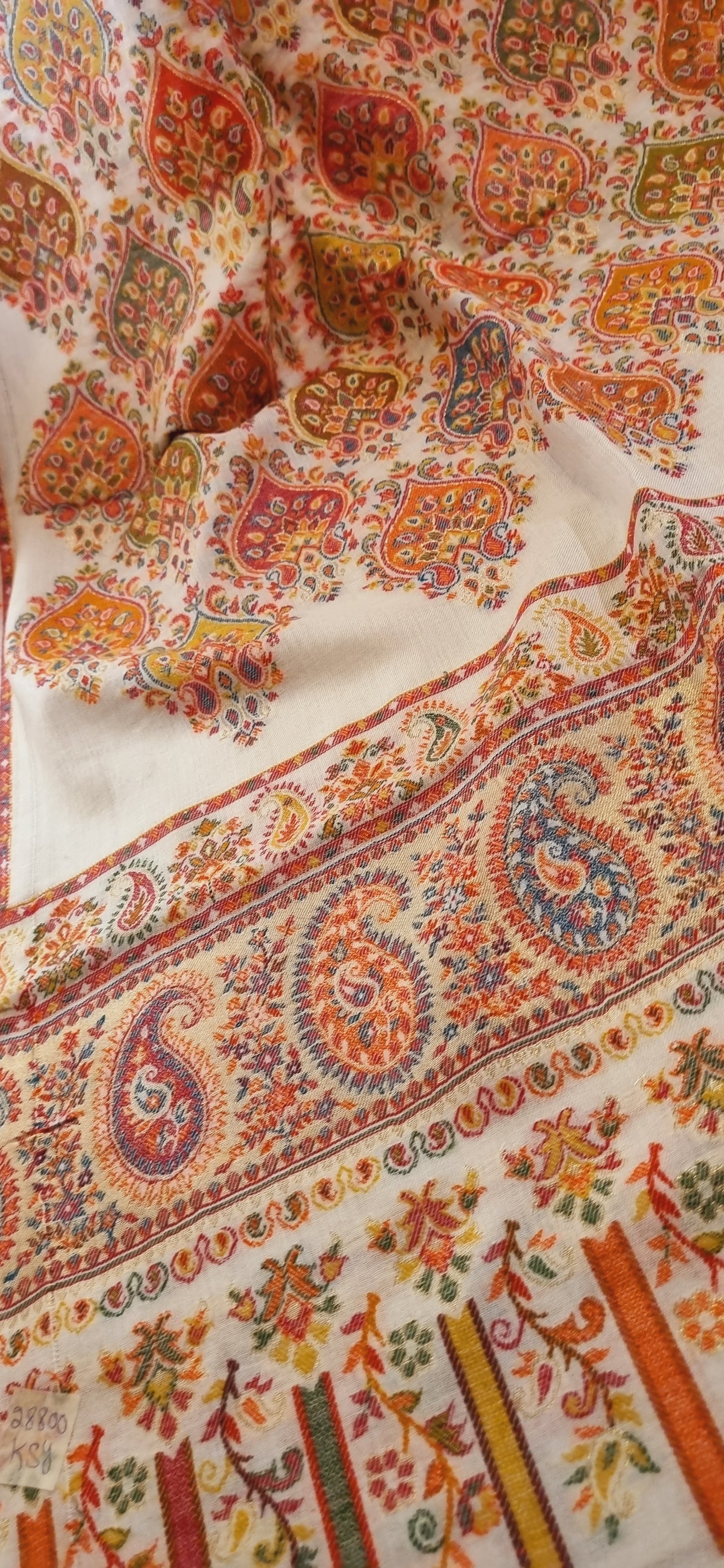 Kaani shawl: Pashmina
