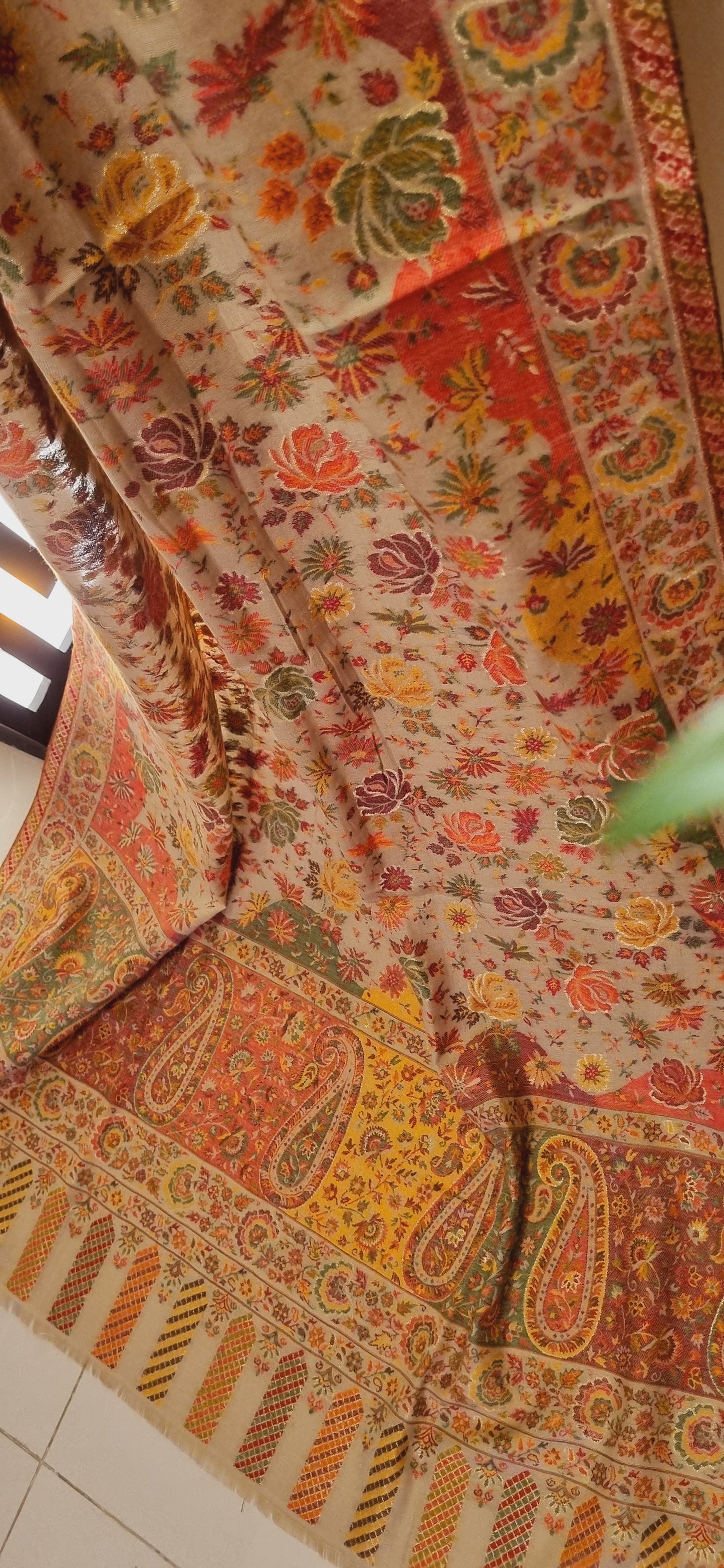 Kaani shawl pashmina