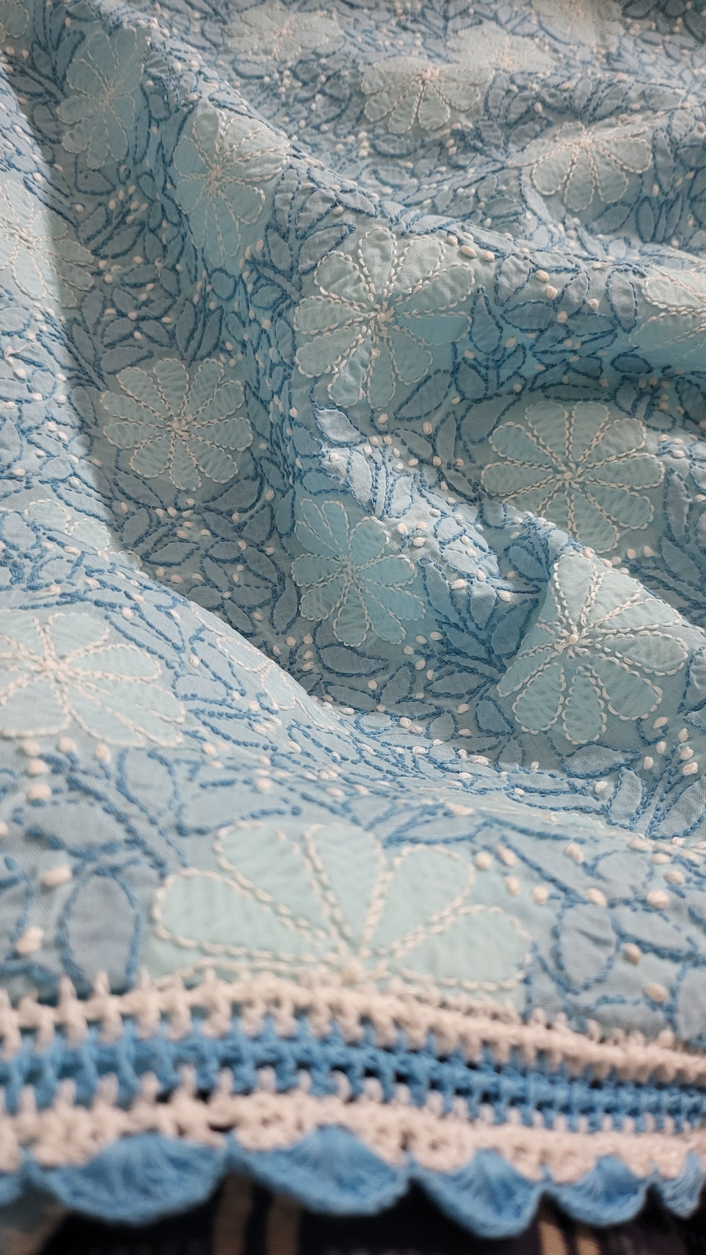 Chikankari shirt : tilla embroidery