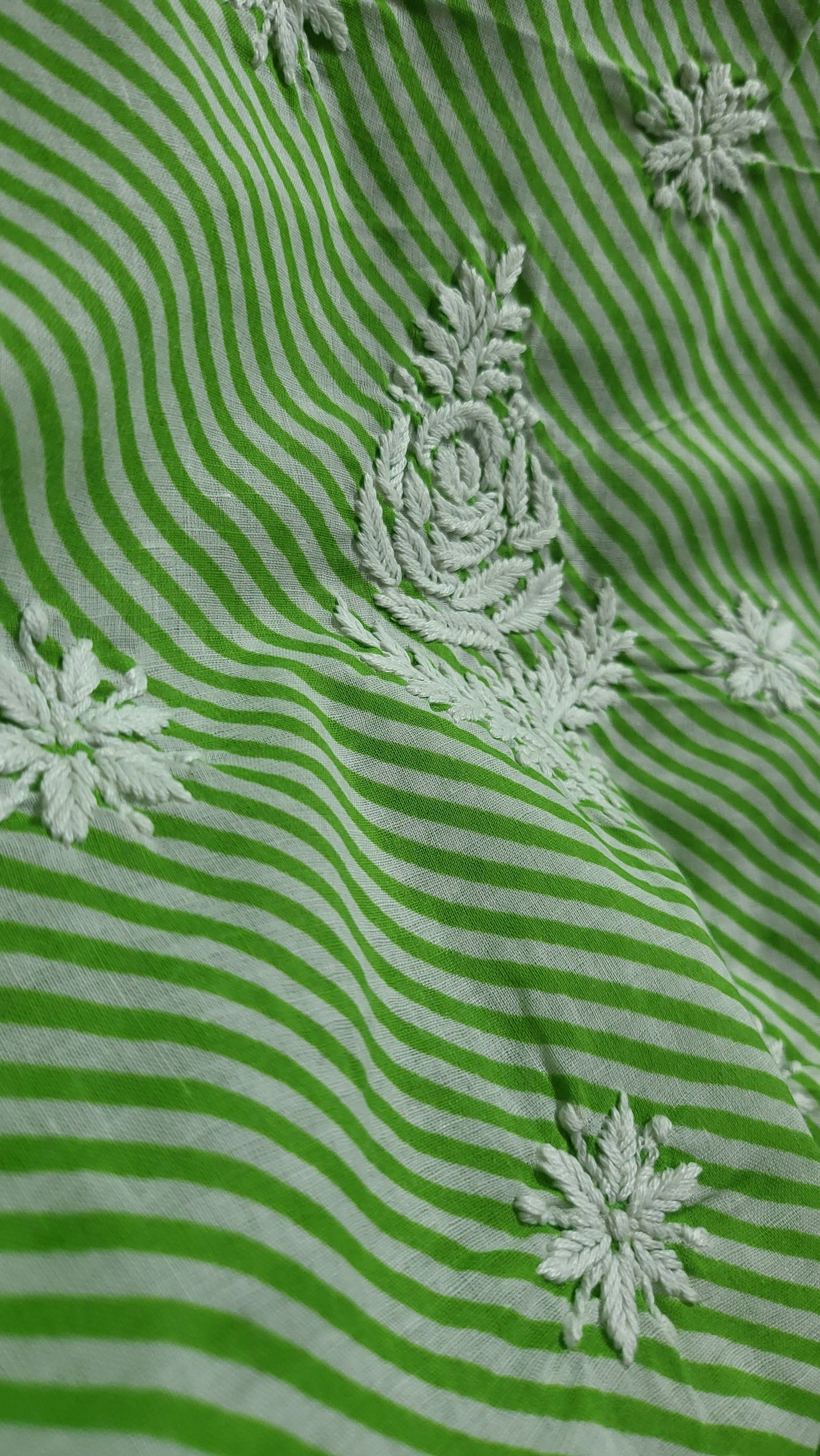 Chikankari shirt : lahriya