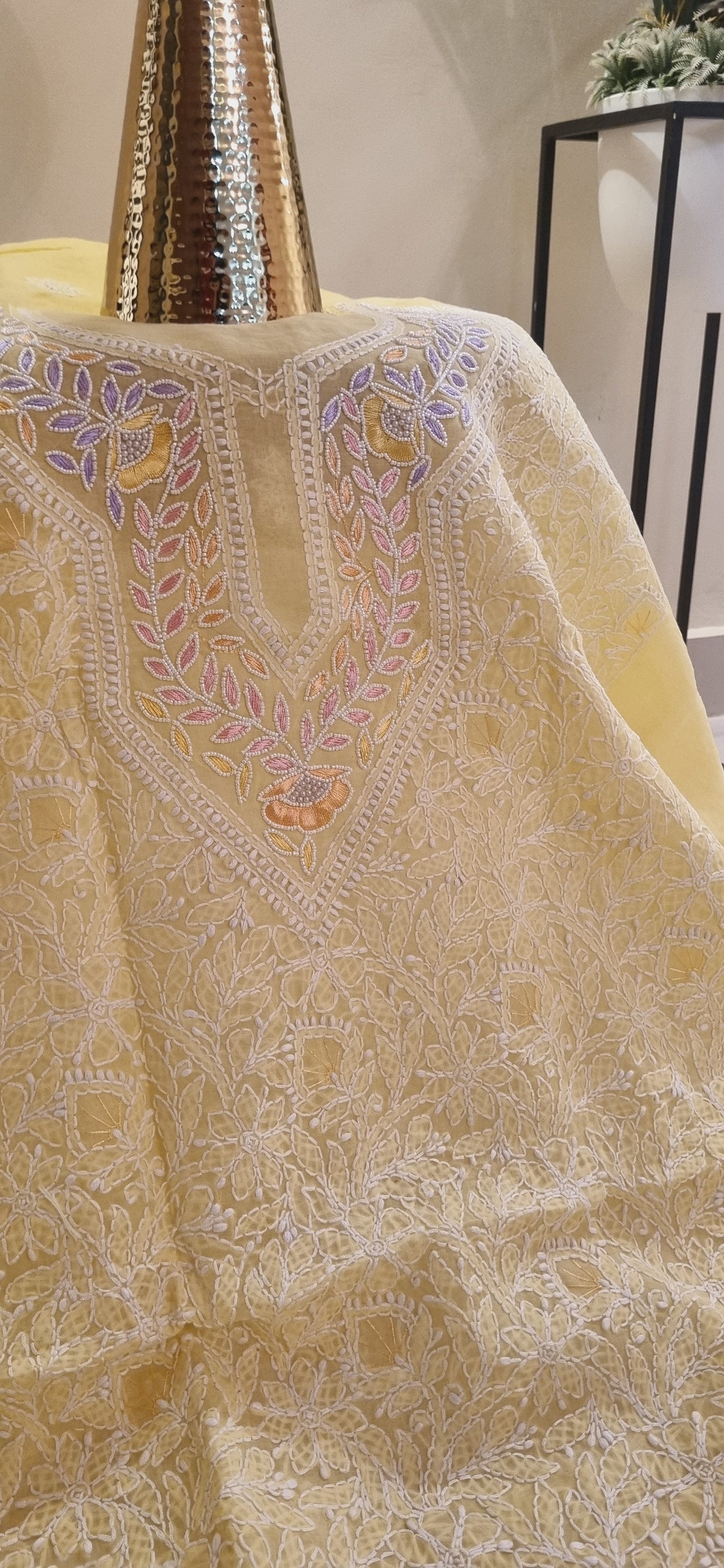 Parsi gara hand embroidered chikankari