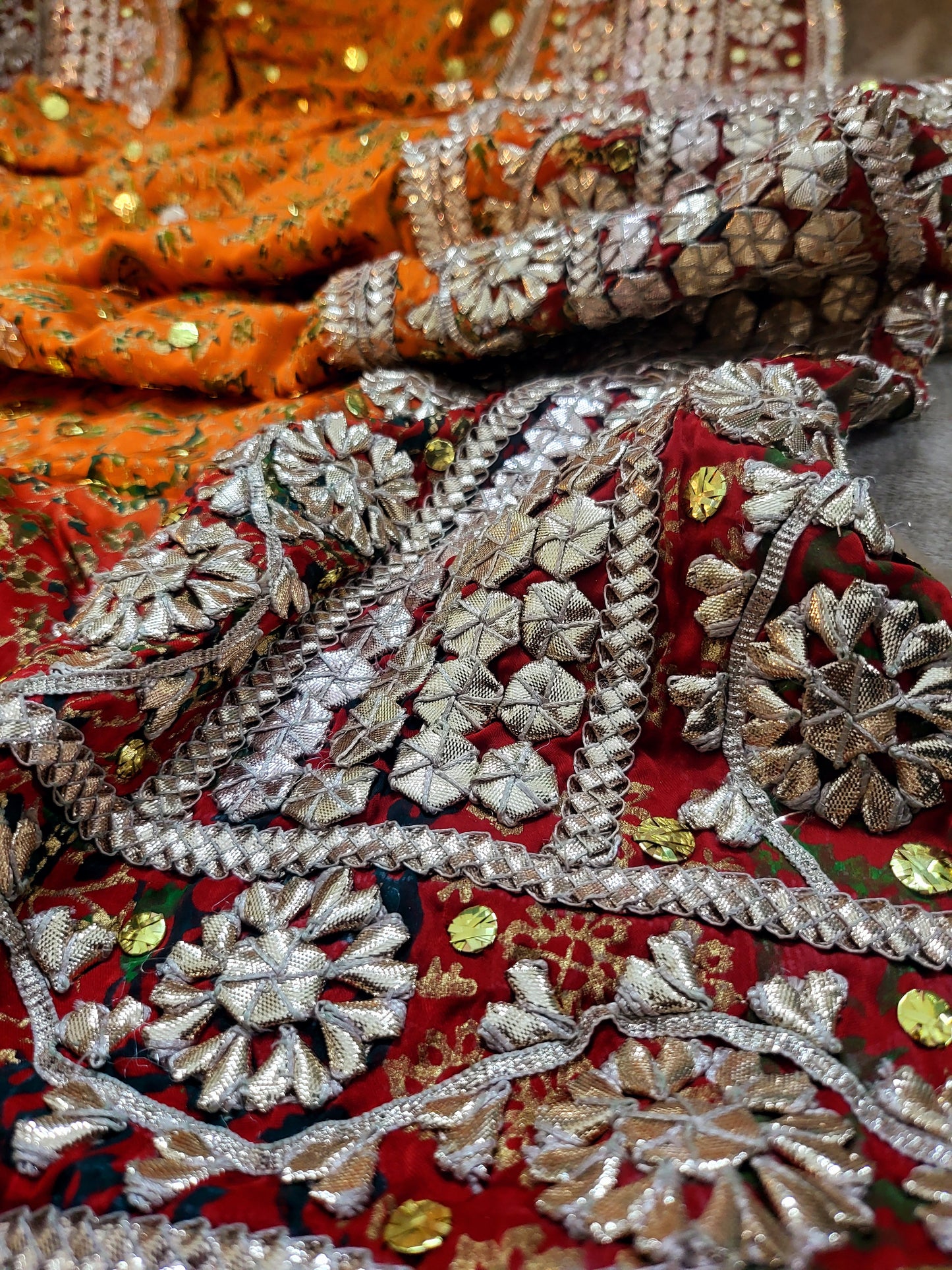 Pure silk shawl: hand made