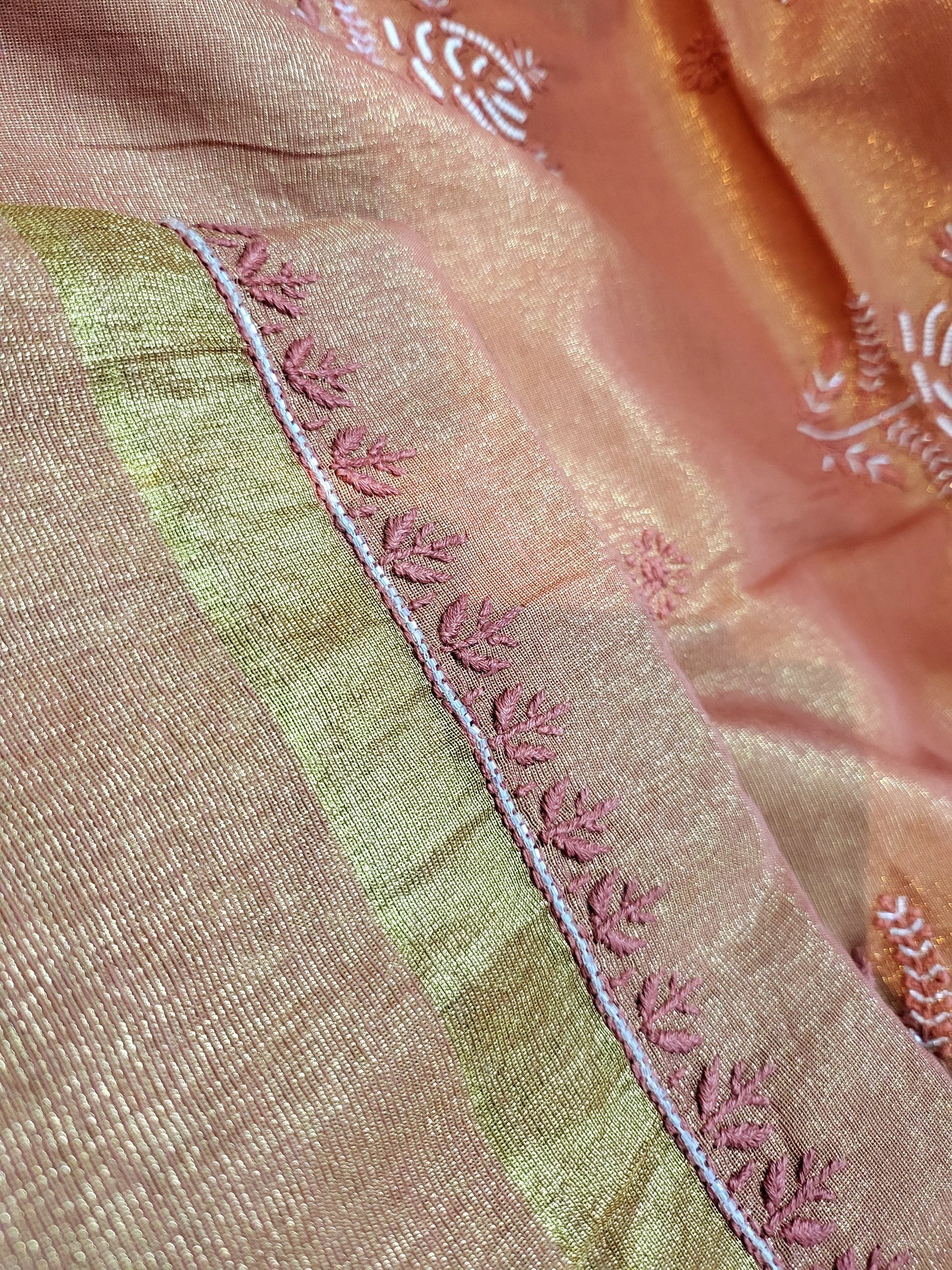 Chikankari chanderi set: Hand Embroidered