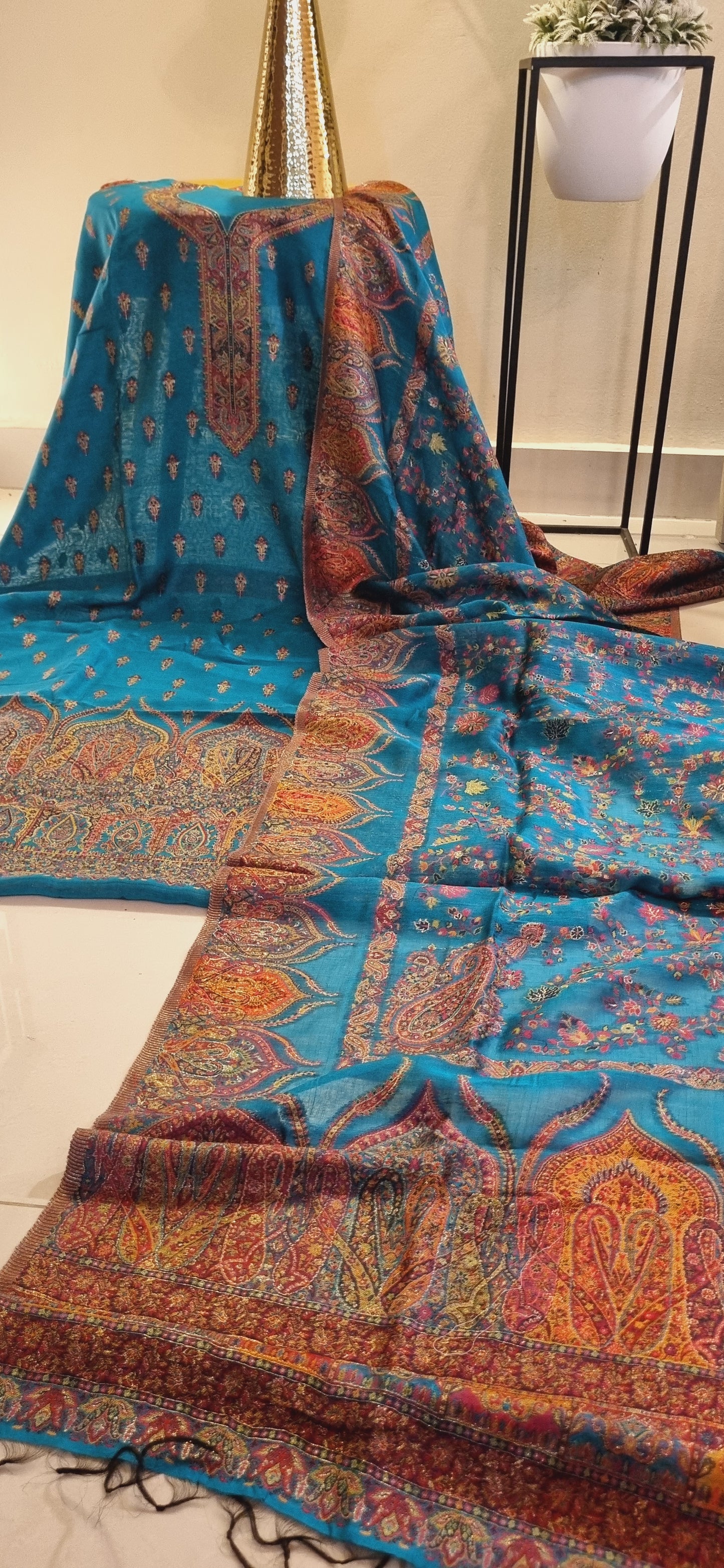 Silk kaani suit