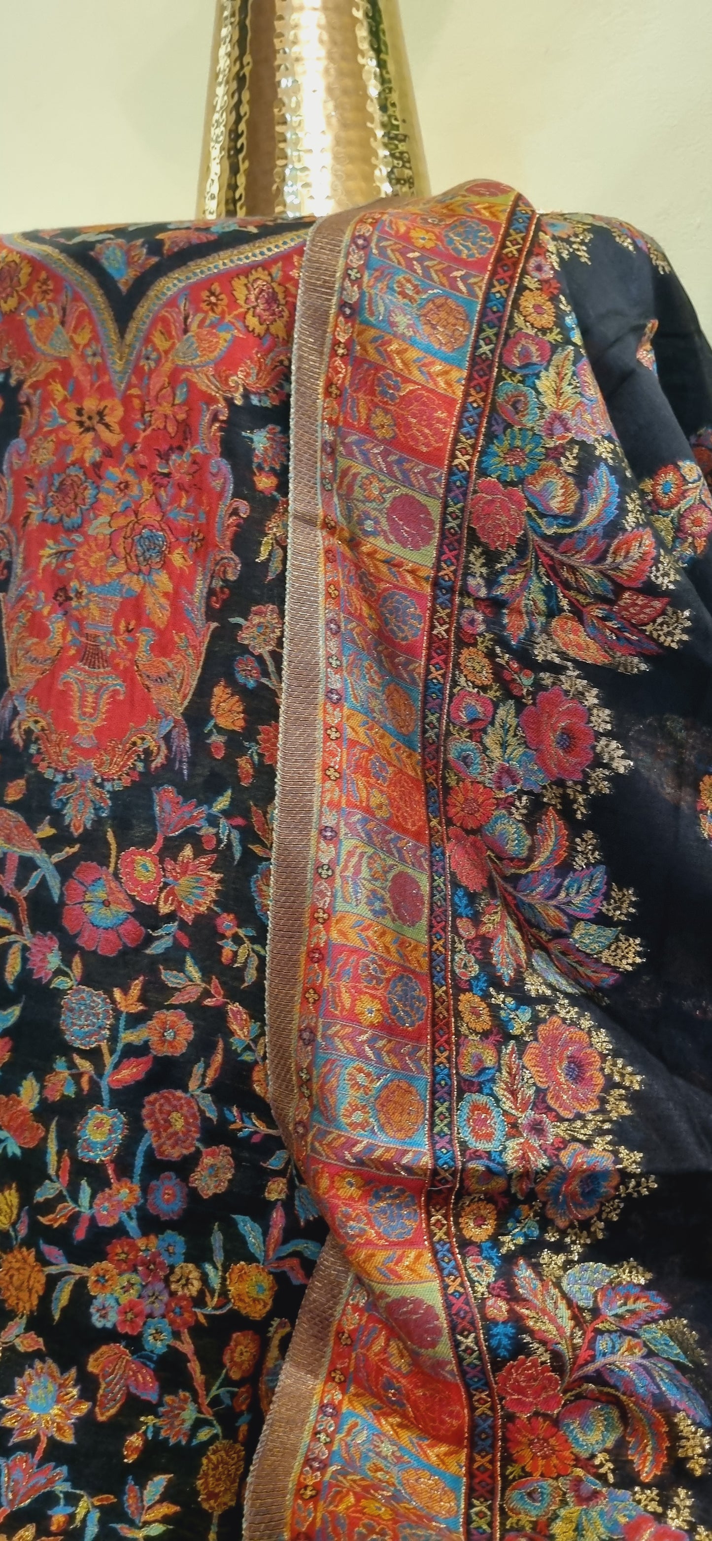 Silk kaani suit