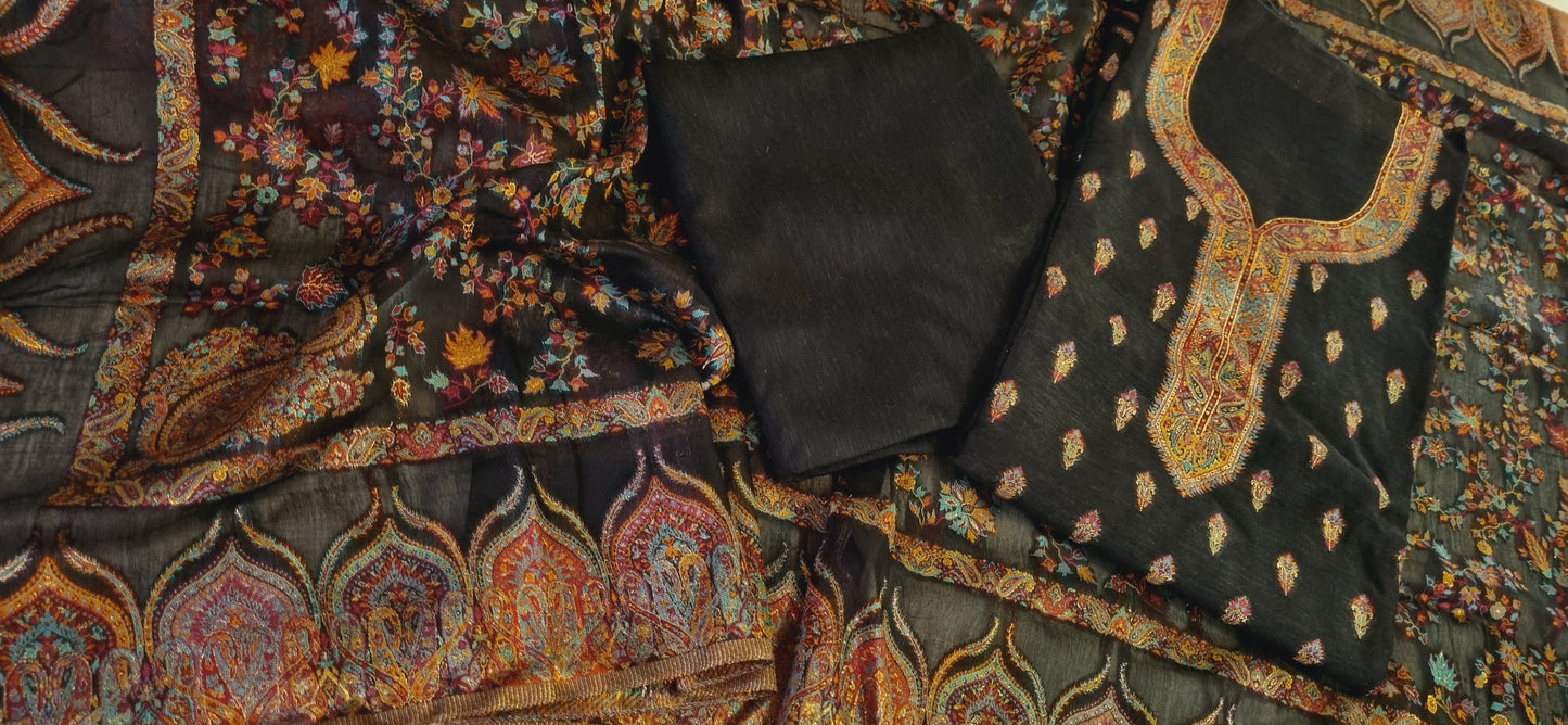Silk kaani suit
