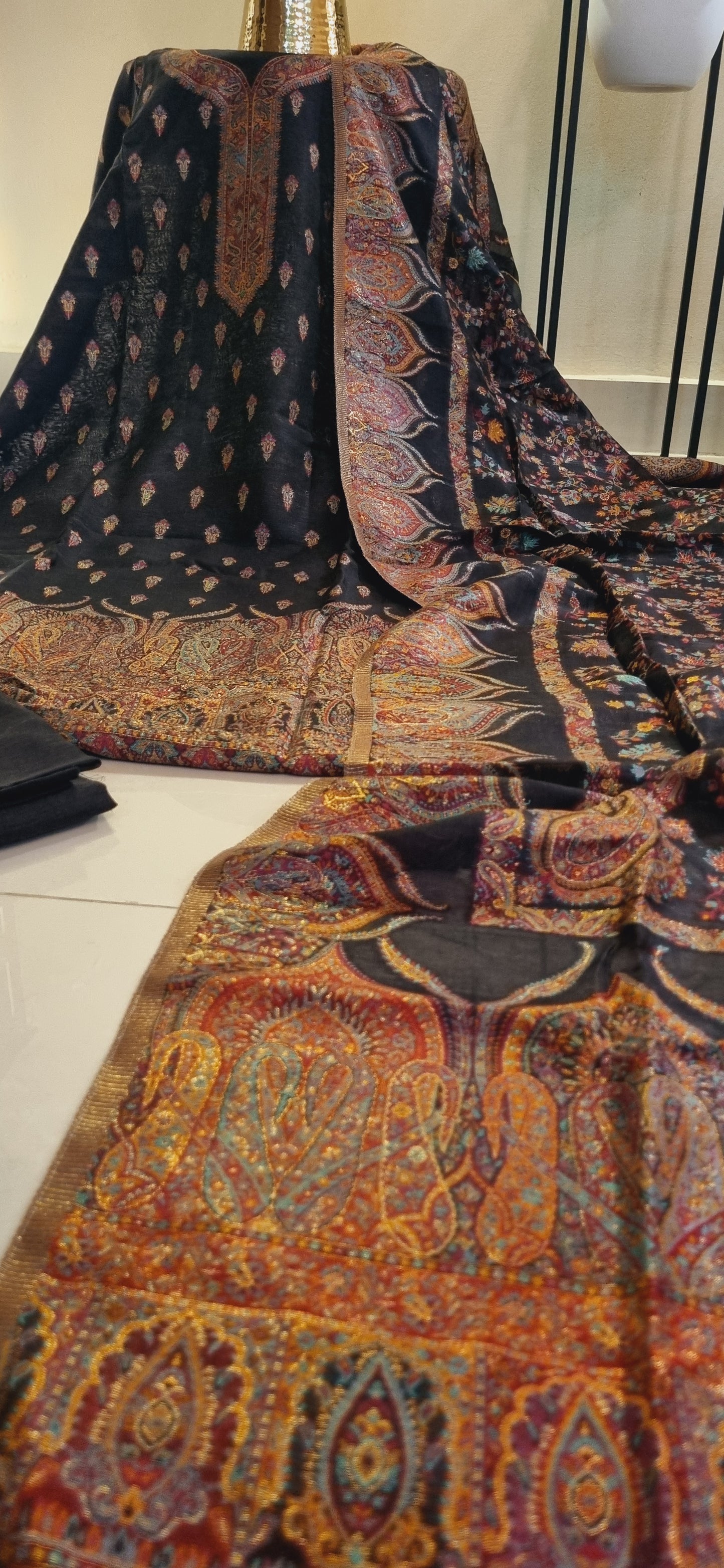 Silk kaani suit